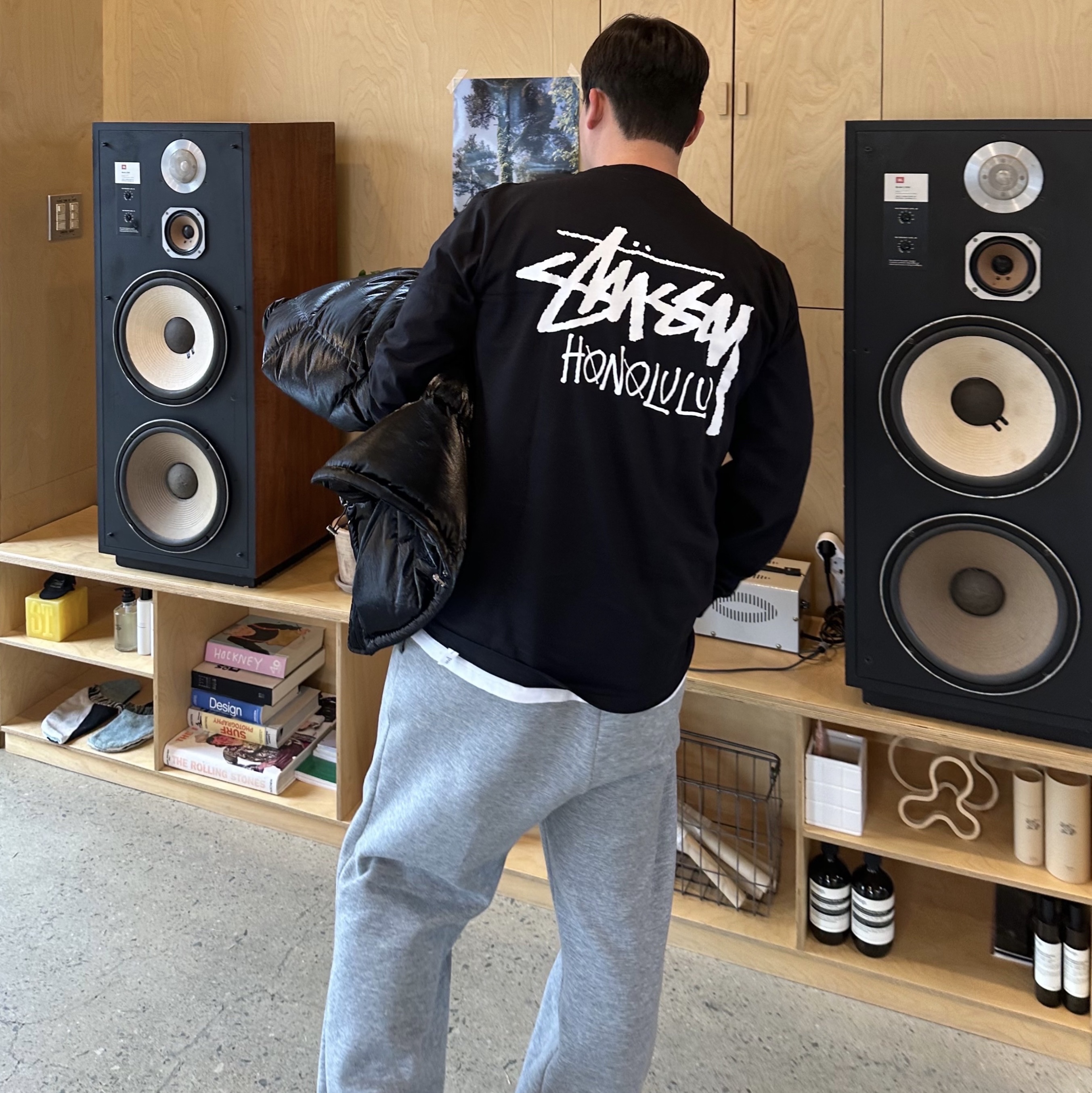 Stussy Stock Honolulu LS T-Shirt Black 착용 스타일