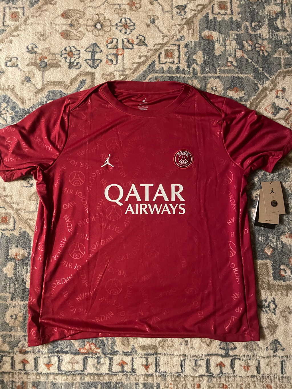 Jordan x Paris Saint-Germain Academy Pro Fourth Dri-Fit Football Pre-Match Top Wings Jordan Red Phantom (Non Marking Ver.) 착용 스타일 - 1