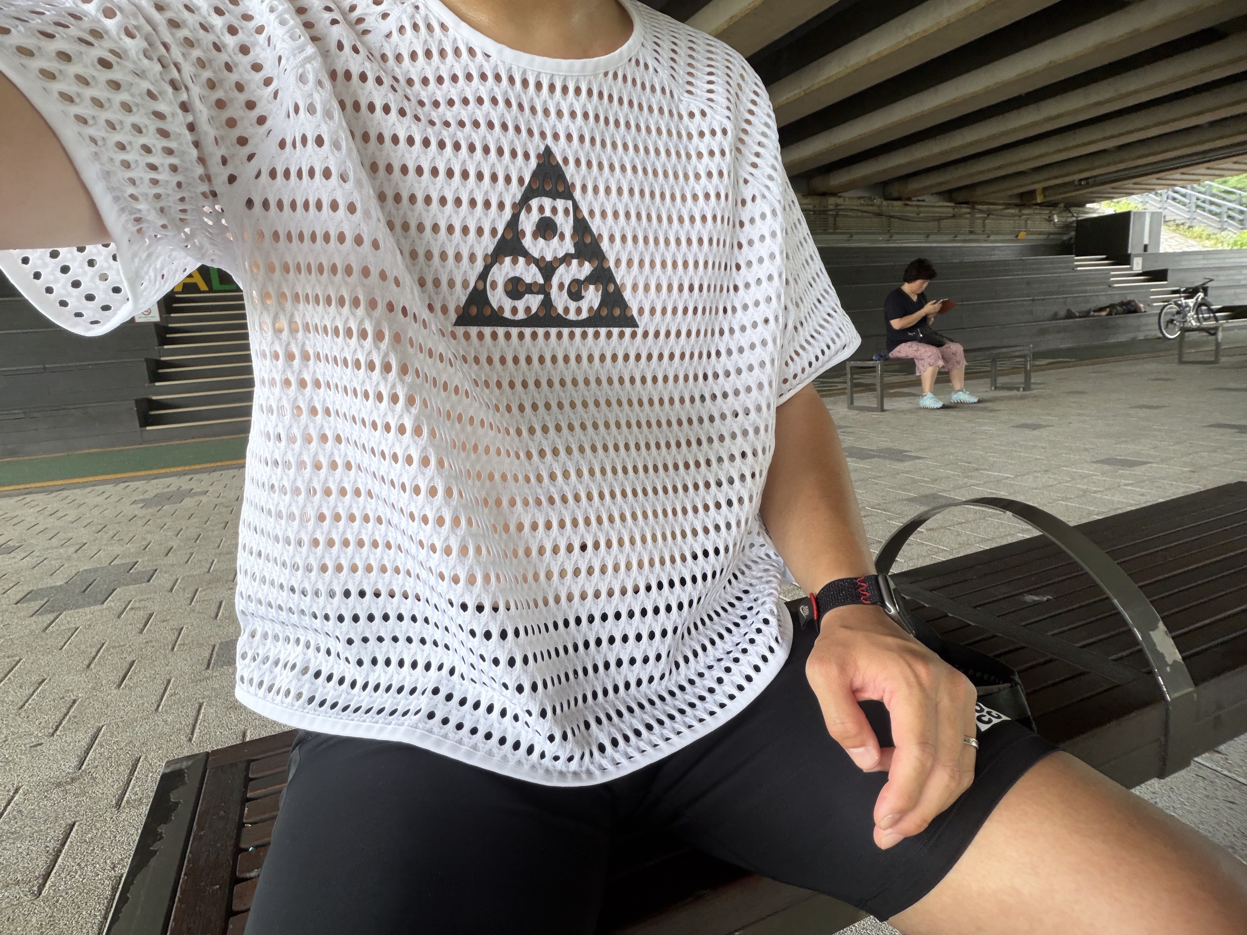 Nike ACG Radical Airflow Dri-Fit Short Sleeve Running Top White Anthracite - Asia 착용 스타일