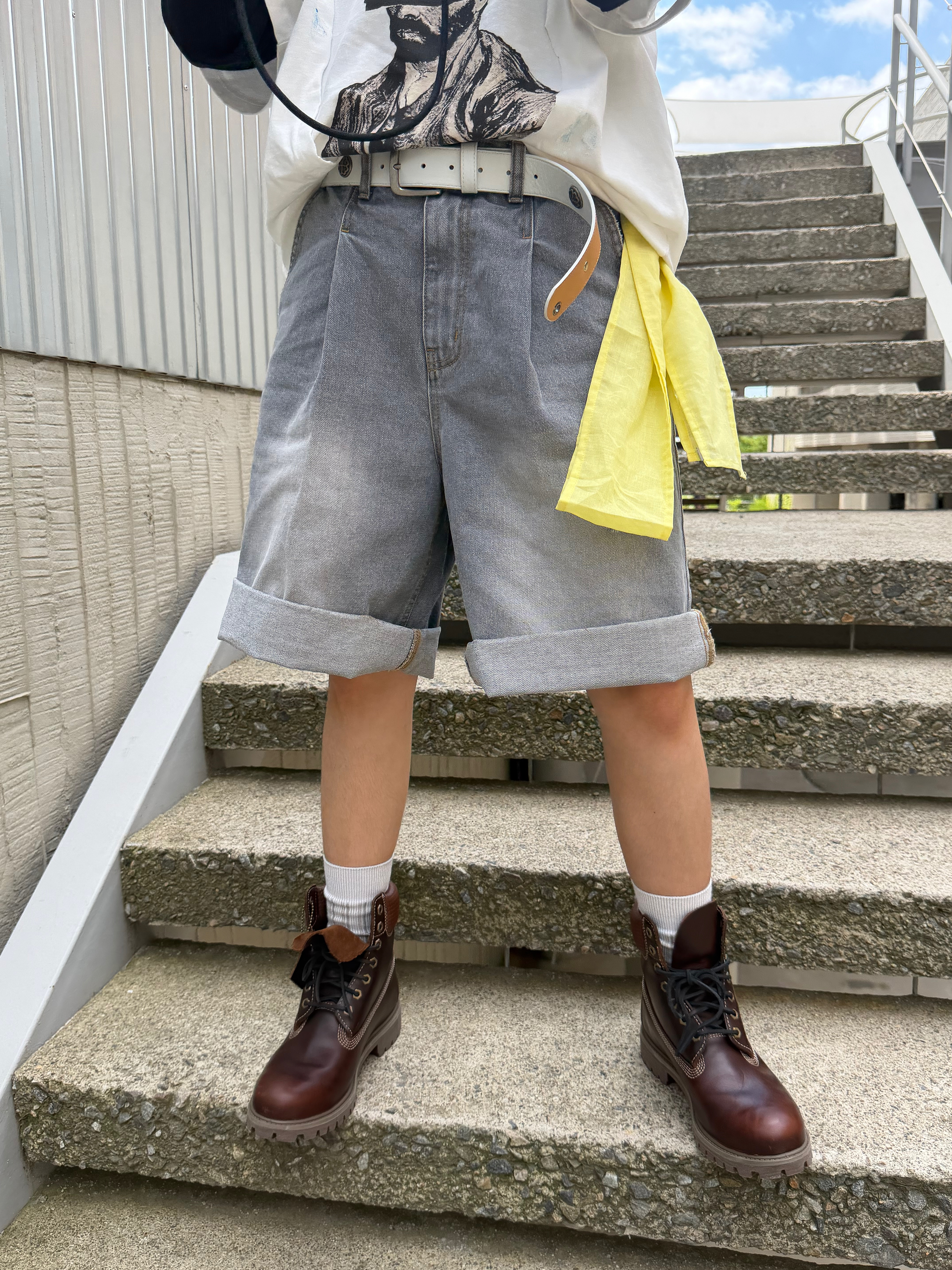 Hono Report Vintage Denim Bermuda Pants Light Gray, Hono Report Bottle Necklace 착용 스타일 - 1