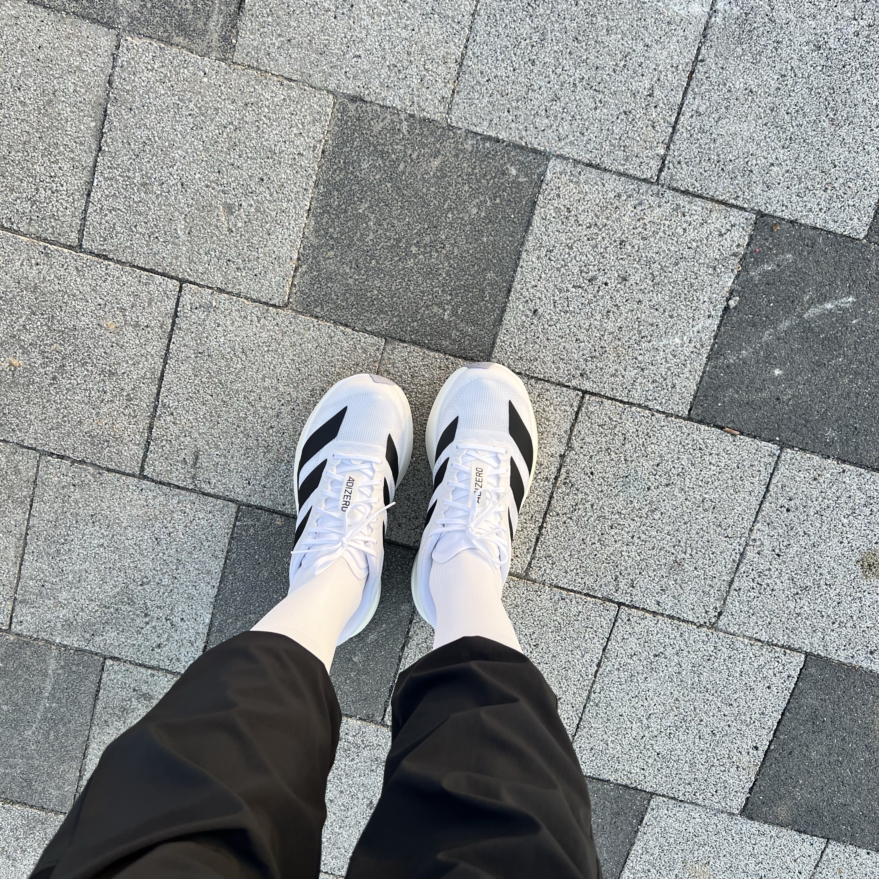 (W) Adidas Adizero EVO SL Cloud White Core Black 착용 스타일