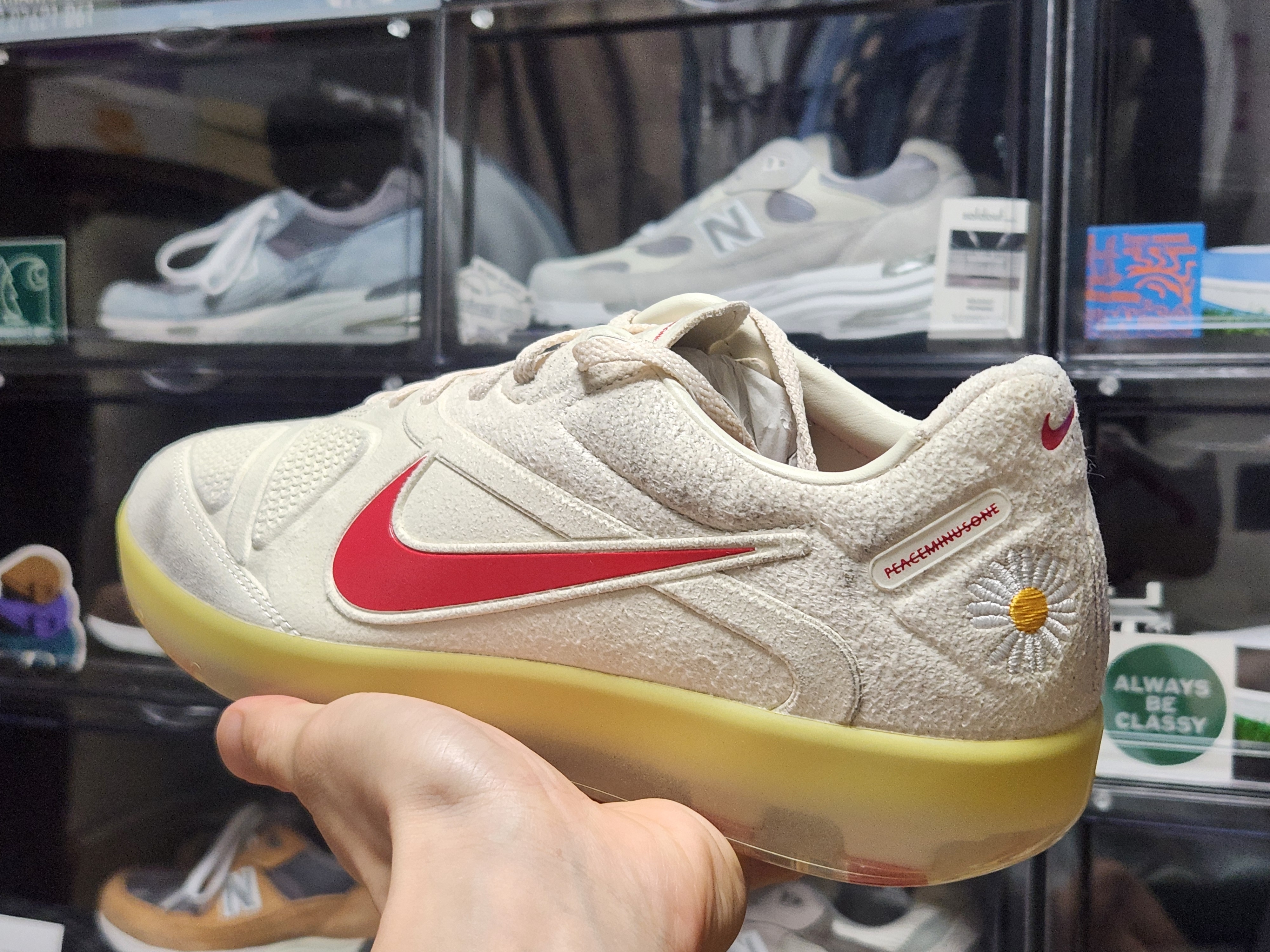 Nike x Peaceminusone Cryoshot CTR360 Natural and University Red 착용 스타일