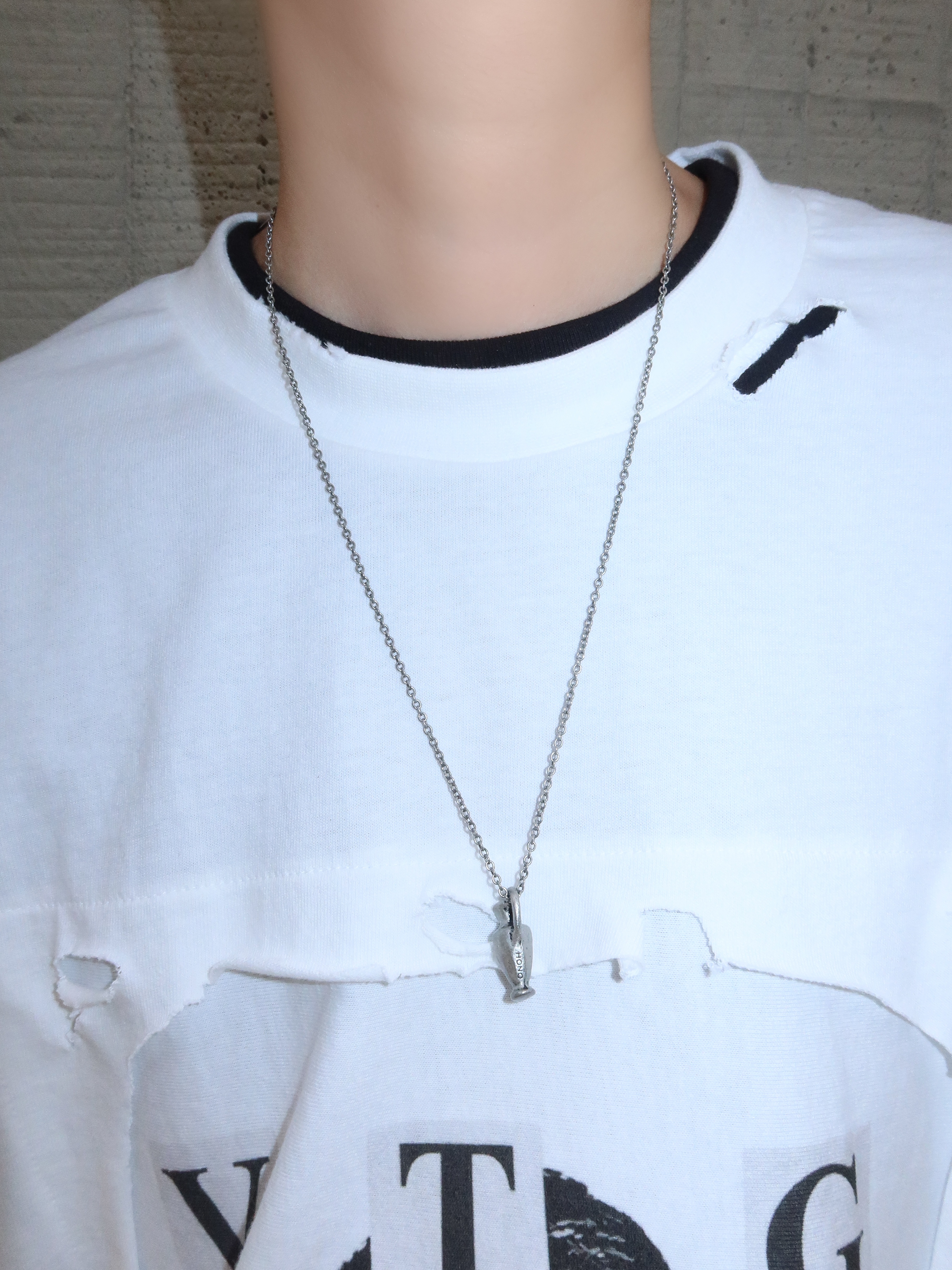 Hono Report Vintage Denim Bermuda Pants Light Gray, Hono Report Bottle Necklace 착용 스타일 - 2