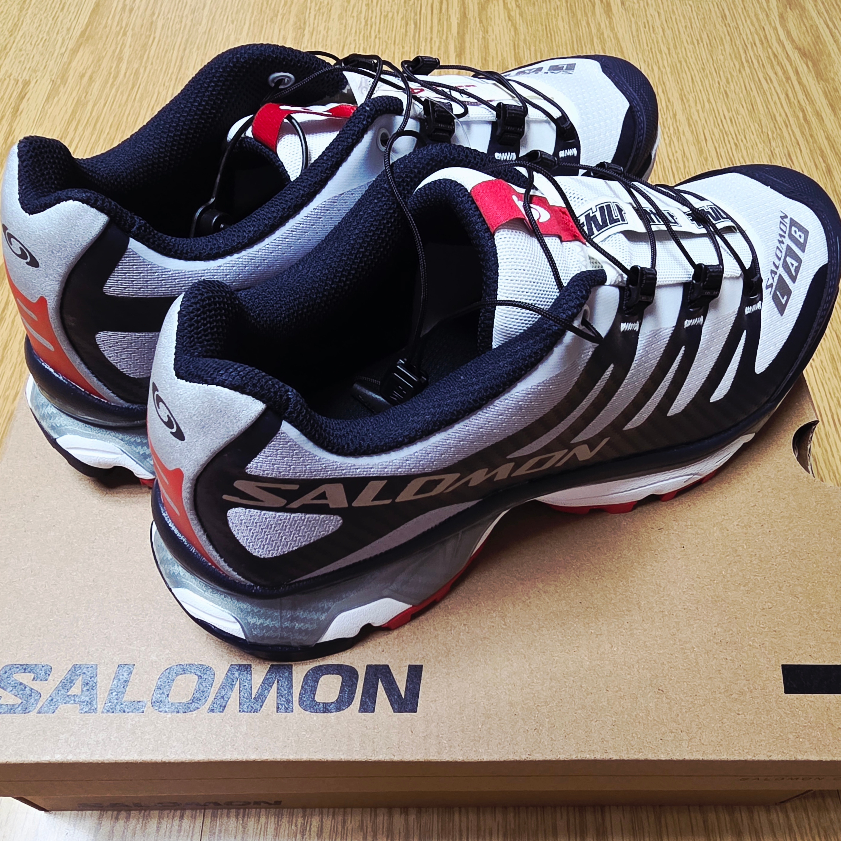 Salomon x Kasina XT-4 OG Dark Navy 착용 스타일 - 2