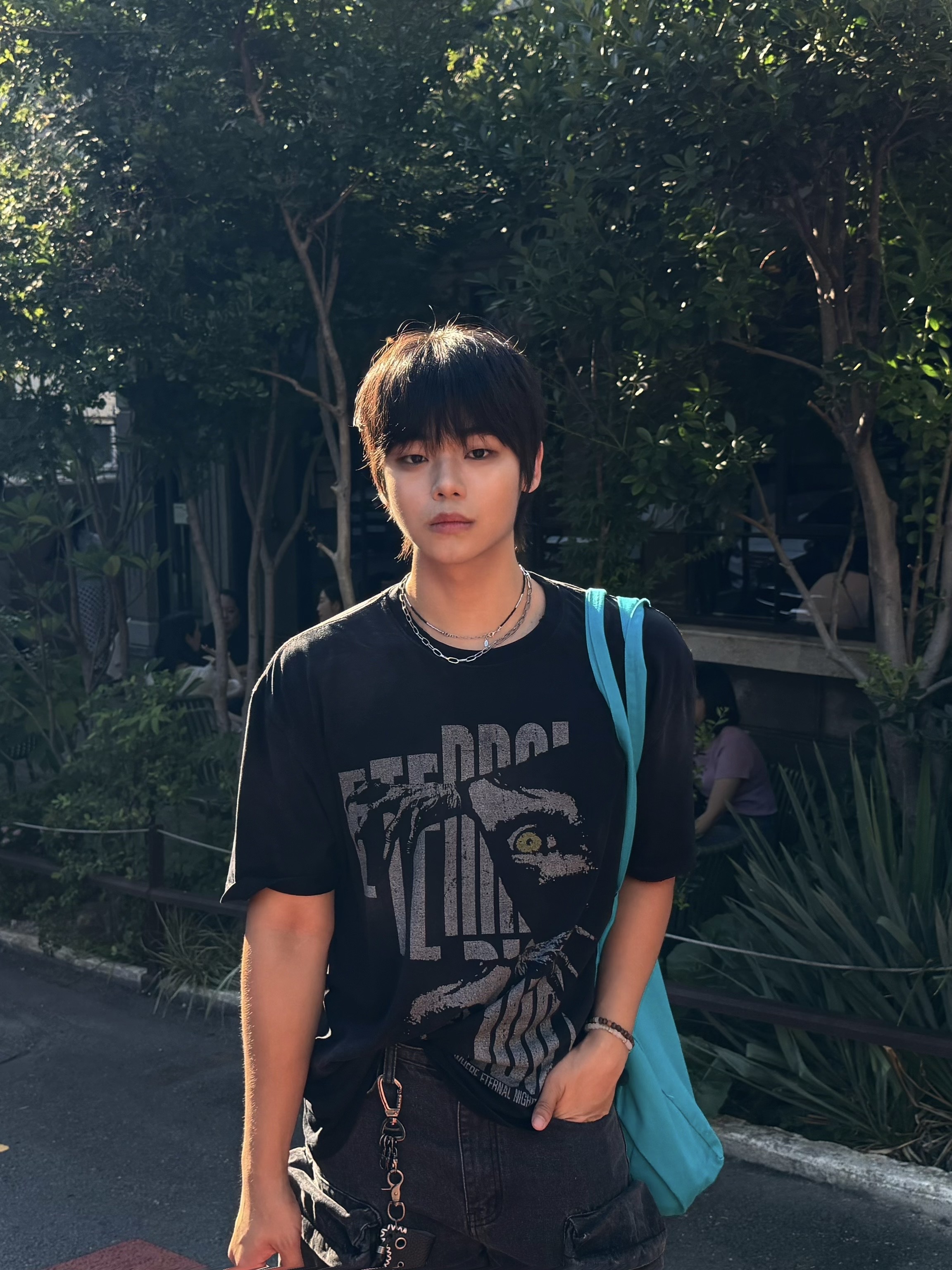 Undermycar POC Eternal Nightfall Vintage Washed T-Shirts Black, Undermycar POC Loose Nerves Vintage Washed T-Shirts Black 착용 스타일 - 3