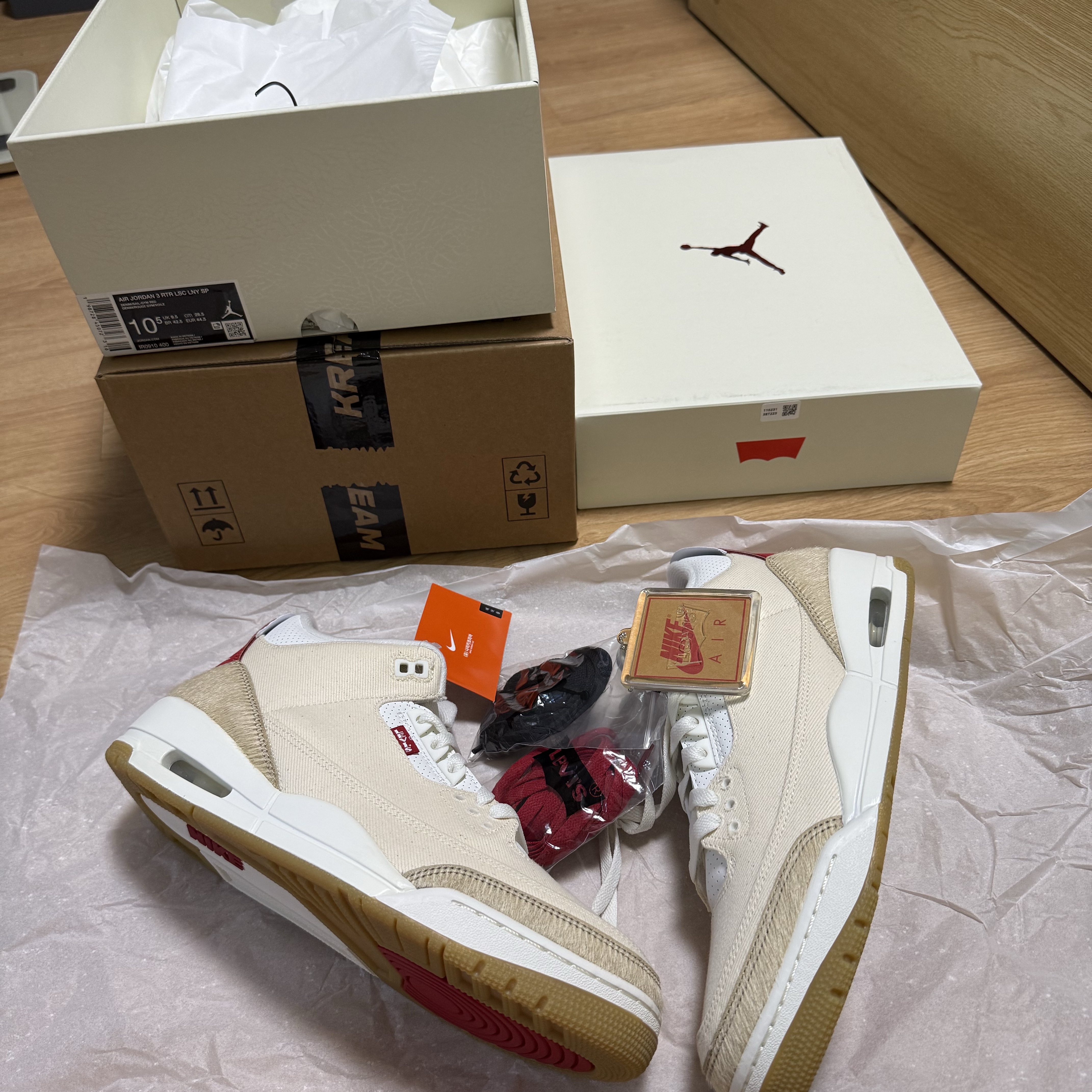 Jordan 3 x Levi’s Ecru Denim 착용 스타일 - 1