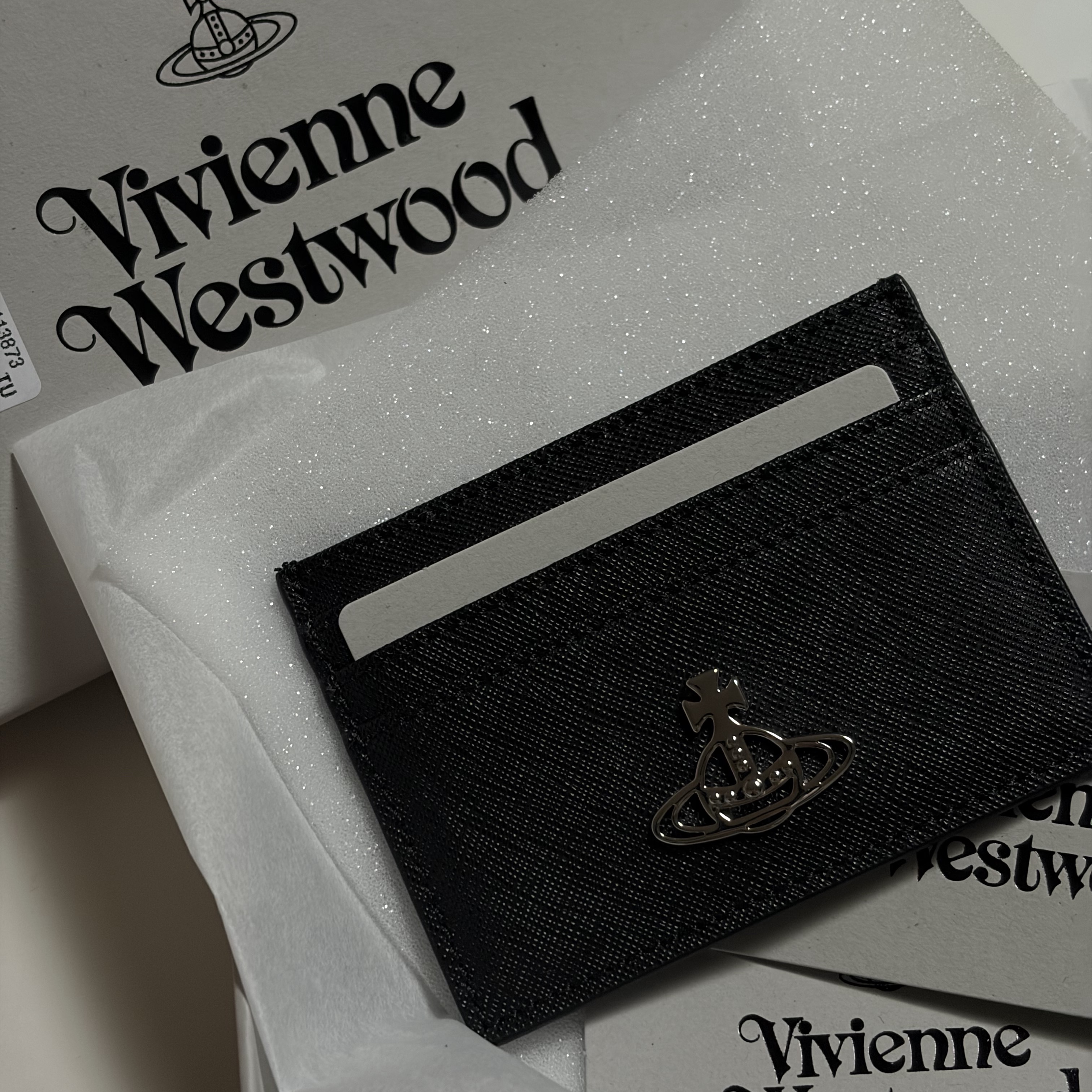Vivienne Westwood Flat Card Holder Black 착용 스타일