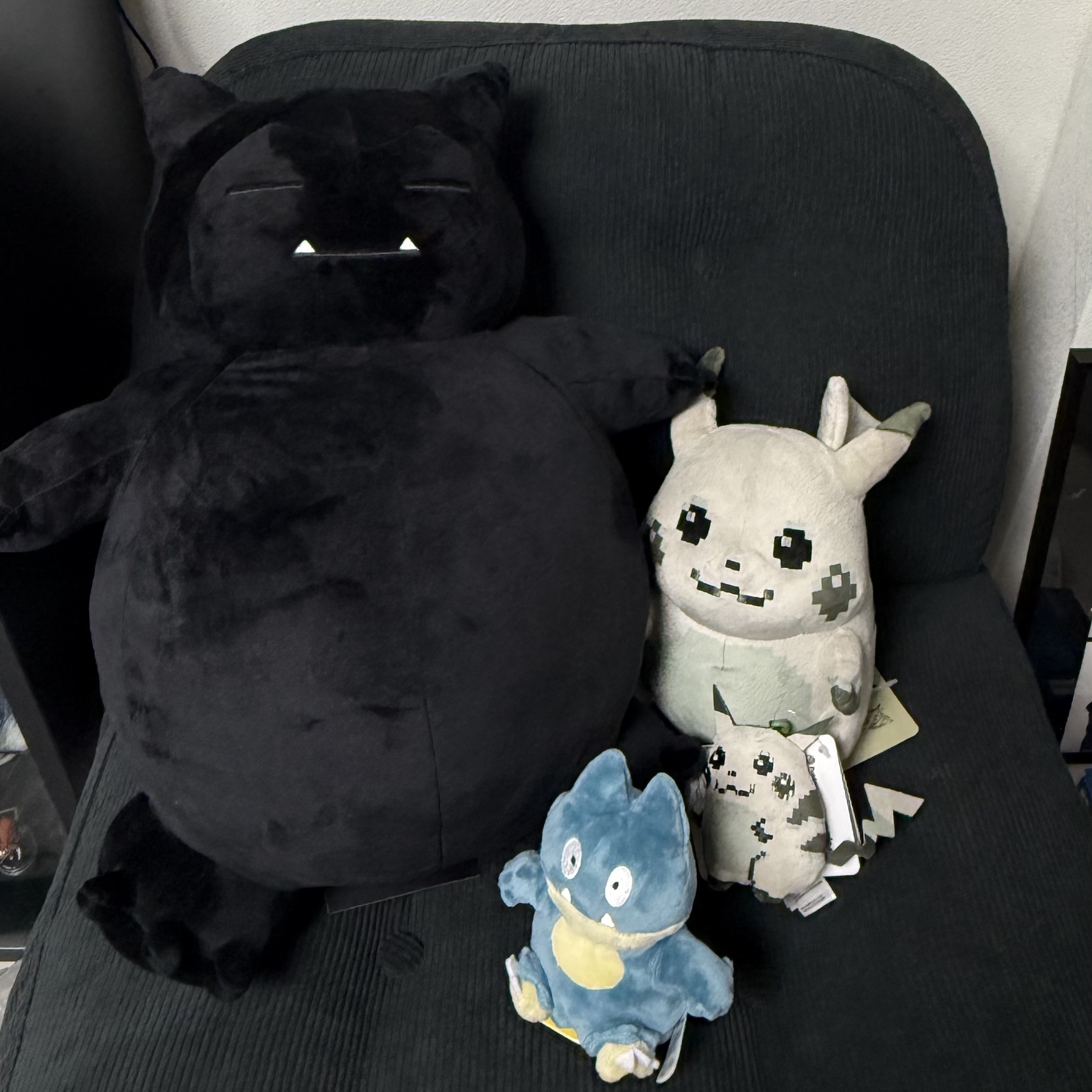 Fragment x Pokemon INN Thunderbolt Project TBP Plush Kabigon L Black, Pokemon Center Mascot Beginning Pikachu Plush Doll 착용 스타일