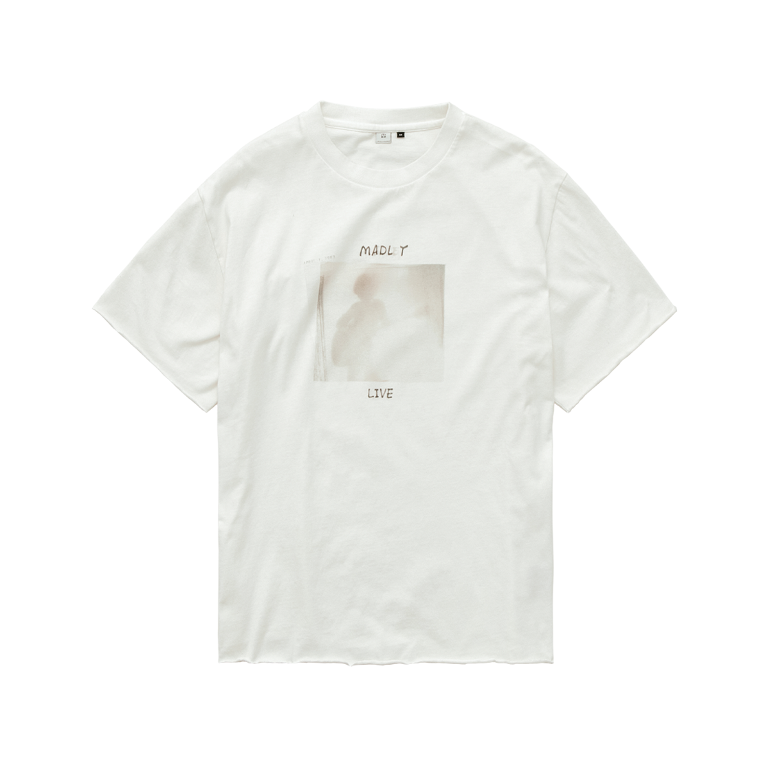 폴리테루 1/2 그래픽 티셔츠 '매들리' 로우 컷 워시드 화이트(Polyteru 1/2 Graphic T-Shirt 'Madly' Raw Cut Washed White)