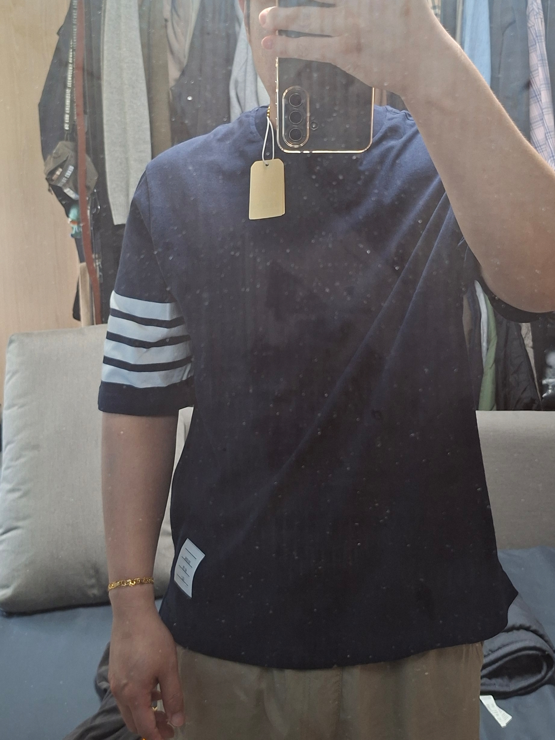 Thom Browne Short Sleeve T-Shirt Navy 착용 스타일