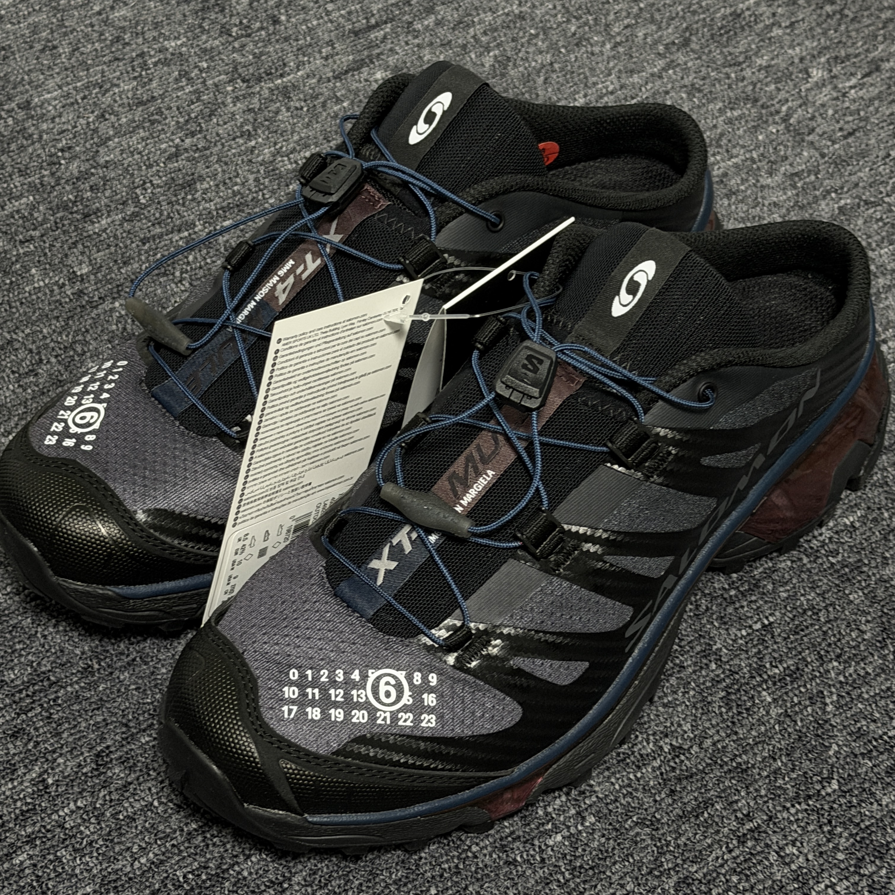 Salomon x MM6 Maison Margiela XT-4 Mule Black Nine Iron 착용 스타일 - 2