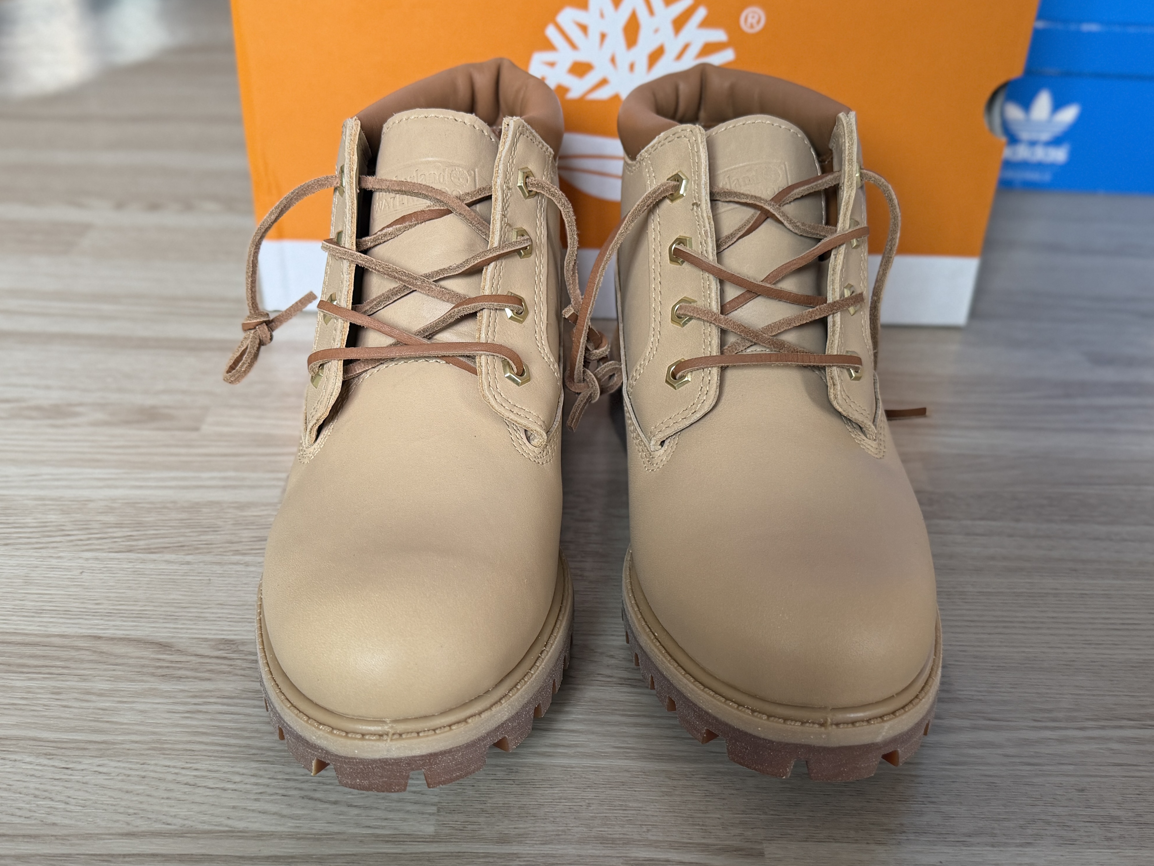 Timberland 6 Inch Lace Up Waterproof Boots Beige - Wide 착용 스타일 - 3