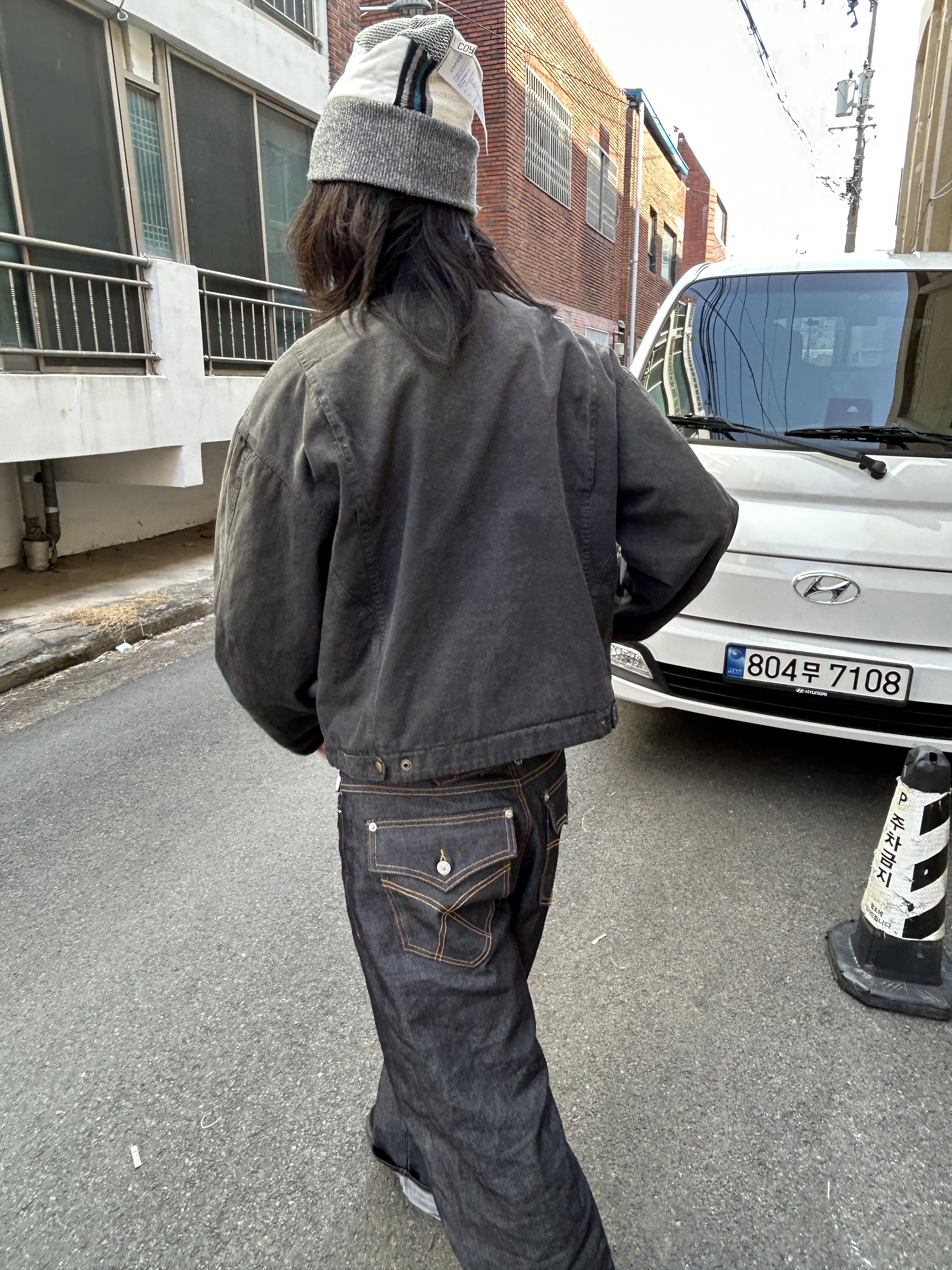 Polyteru Padded Work Jacket Charcoal (Leather Collar) 착용 스타일 - 1