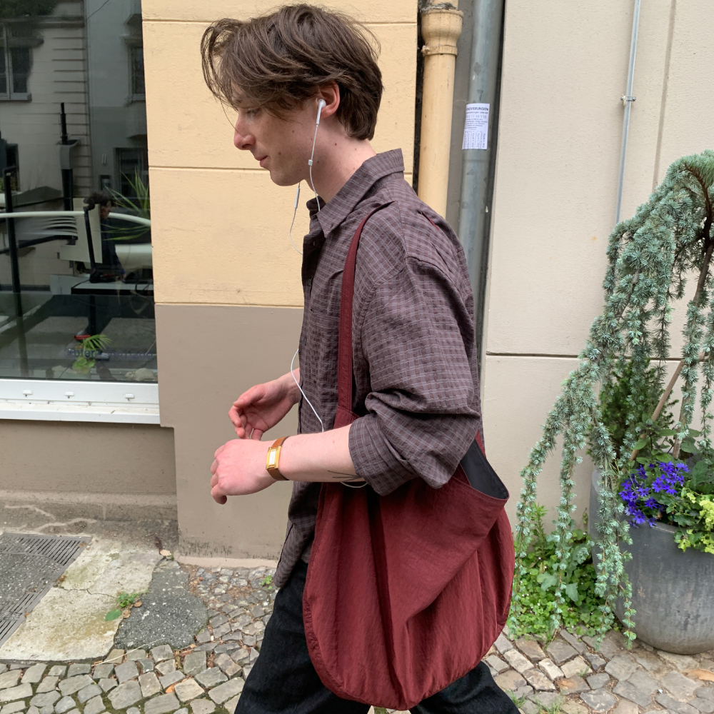 하아카이브 리버서블 숄더백 블랙/ 버건디(Hah Archive Reversible Shoulder Bag Black / Burgundy) - 3