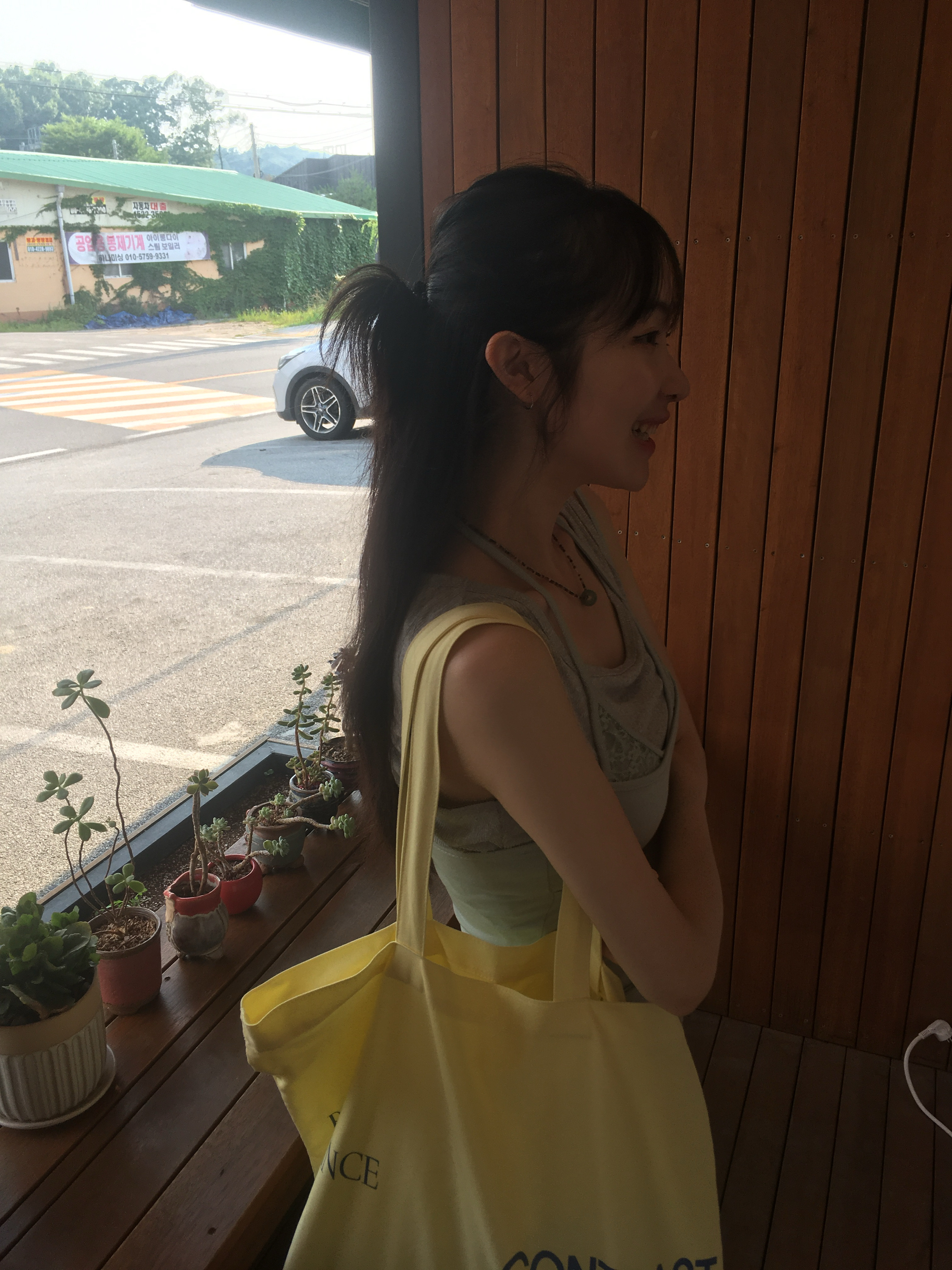 noun Easeful Tote Bag Lemon 착용 스타일 - 3