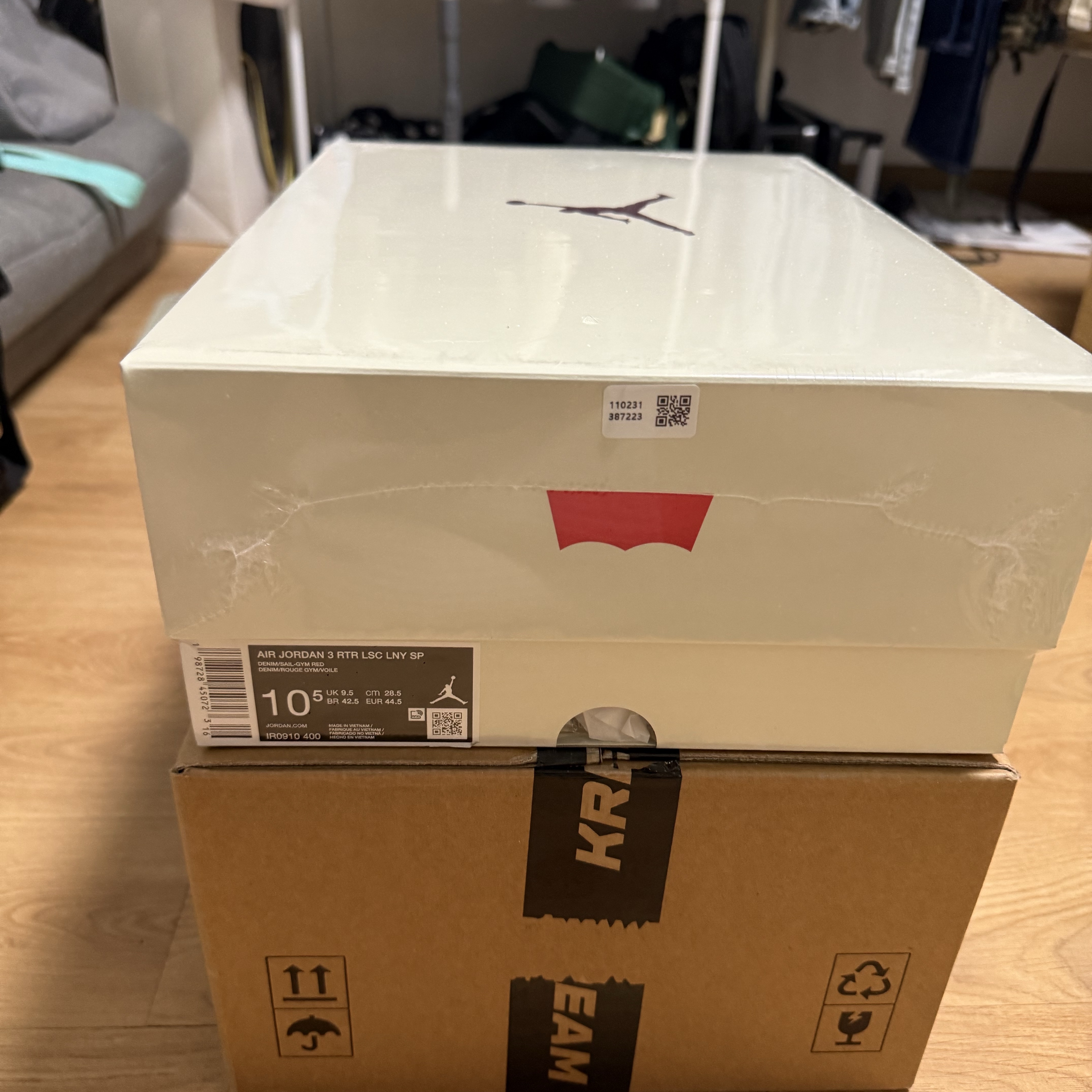 Jordan 3 x Levi’s Ecru Denim 착용 스타일 - 2