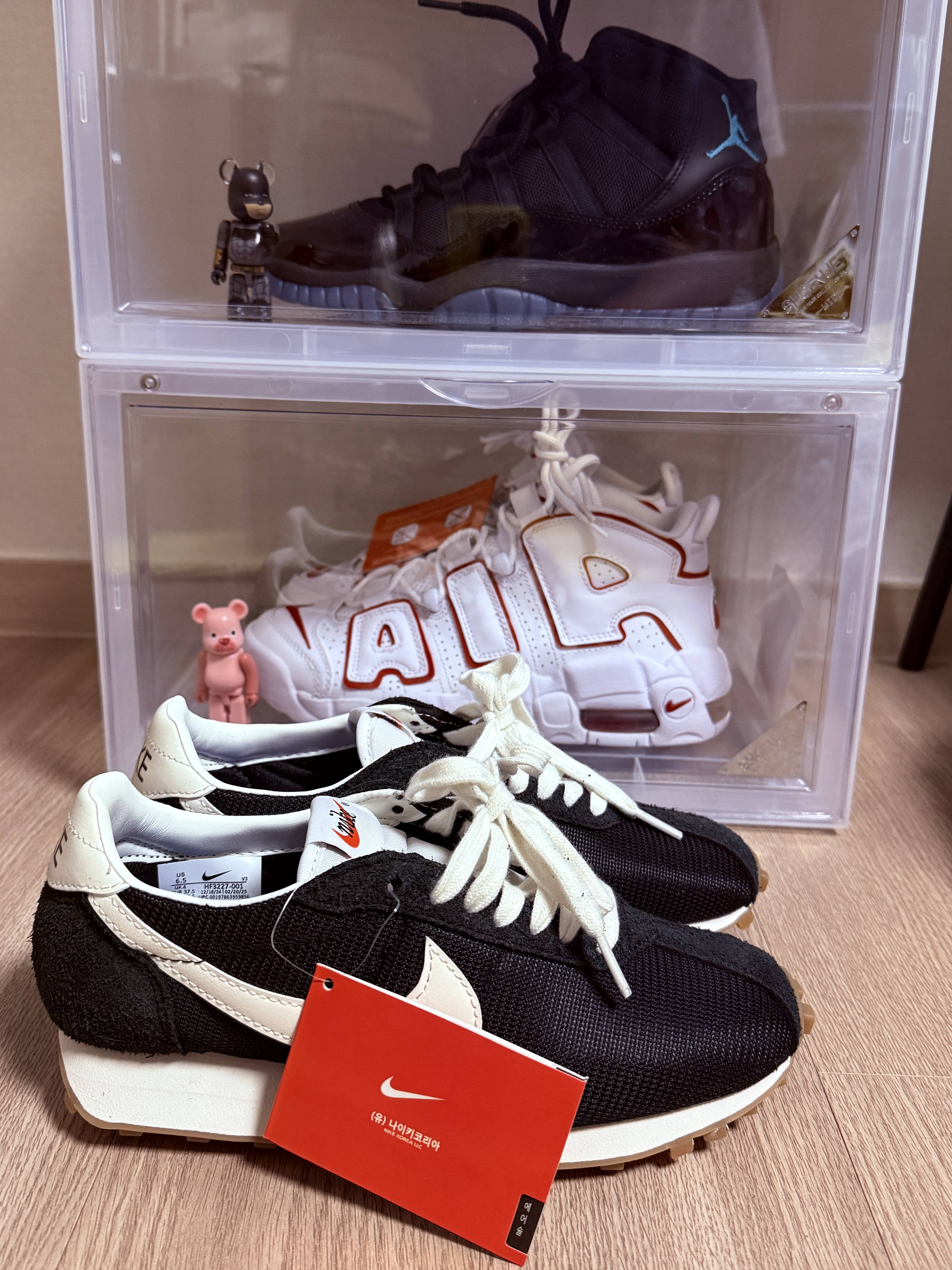 (W) Nike LD-1000 Black Safety Orange, (GS) Nike Air More Uptempo White Varsity Red 2021 착용 스타일 - 1