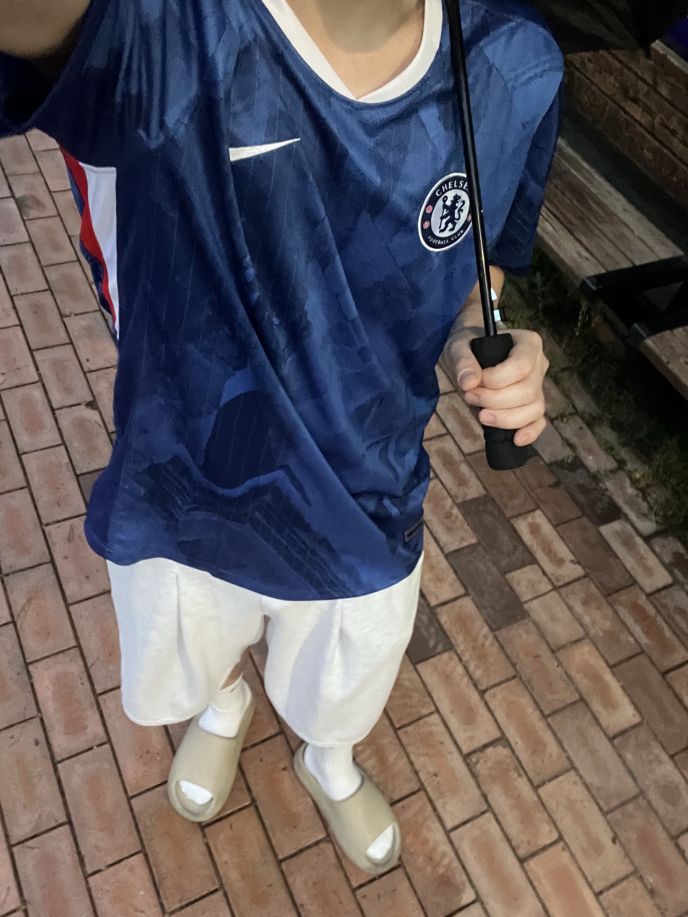 Nike Chelsea FC 2025/26 Stadium Home Dri-Fit Soccer Replica Jersey Rush Blue White (Non Marking Ver.), Adidas Yeezy Slide Bone 착용 스타일