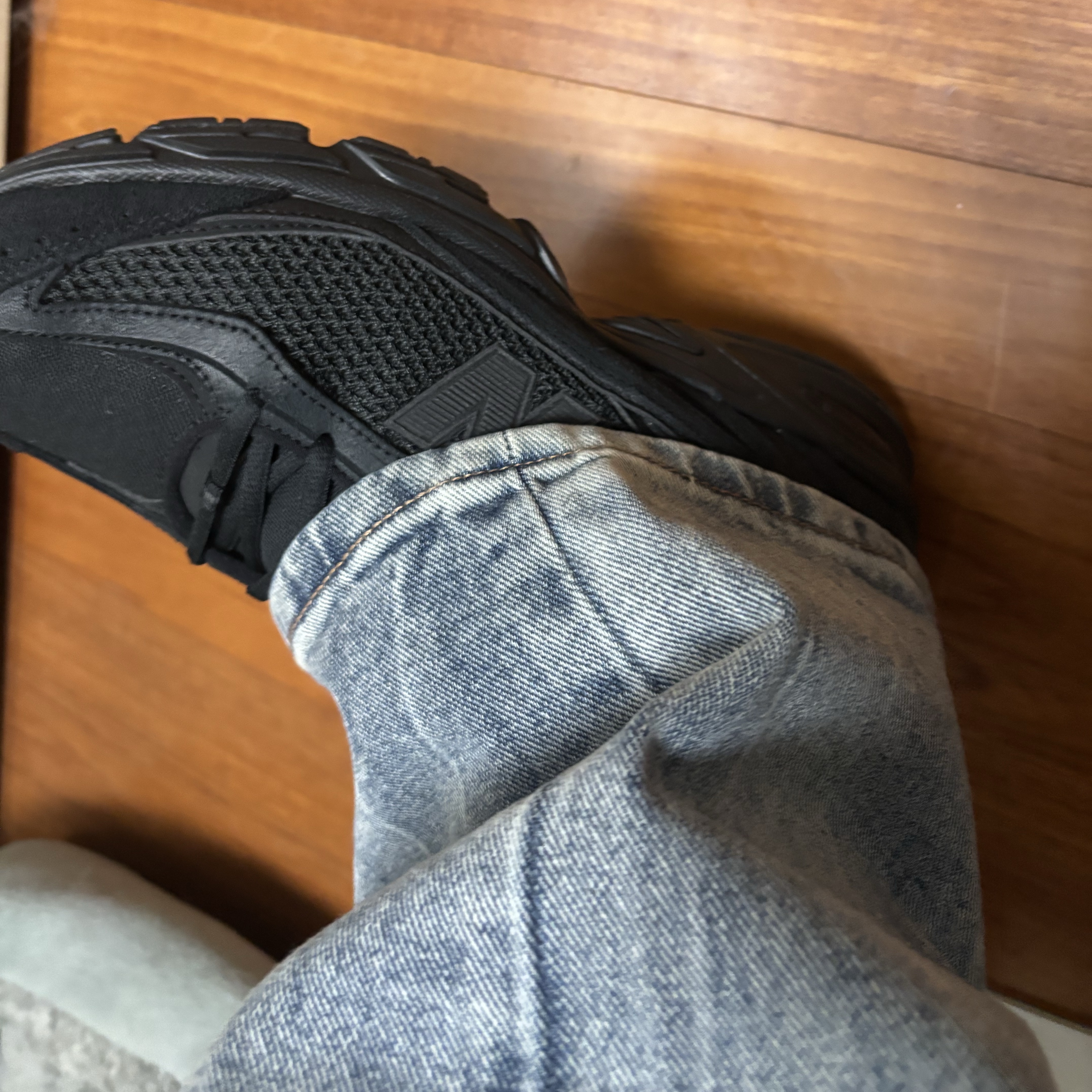 New Balance 509 Black 착용 스타일