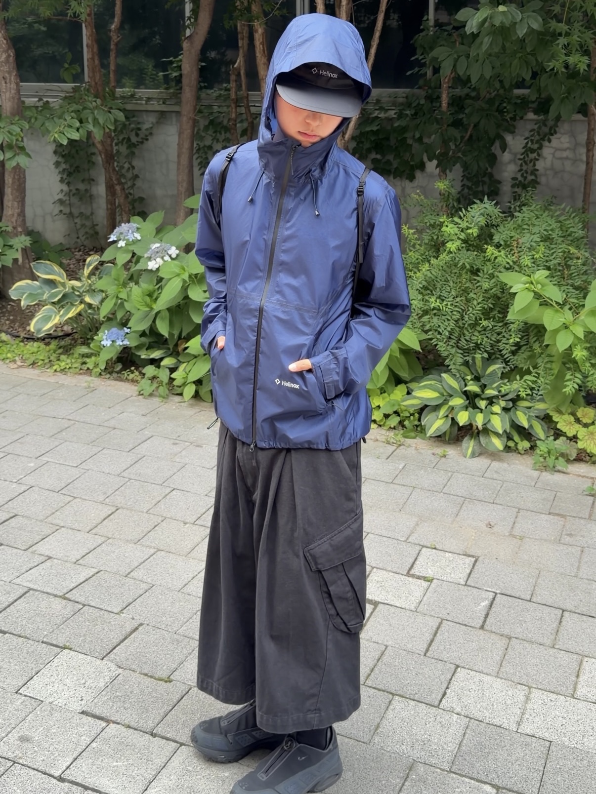 Sansan Gear Capri Pants Black_26SS, (W) Nike Air Max SNDR Gore-Tex Black and Dark Smoke Grey 착용 스타일