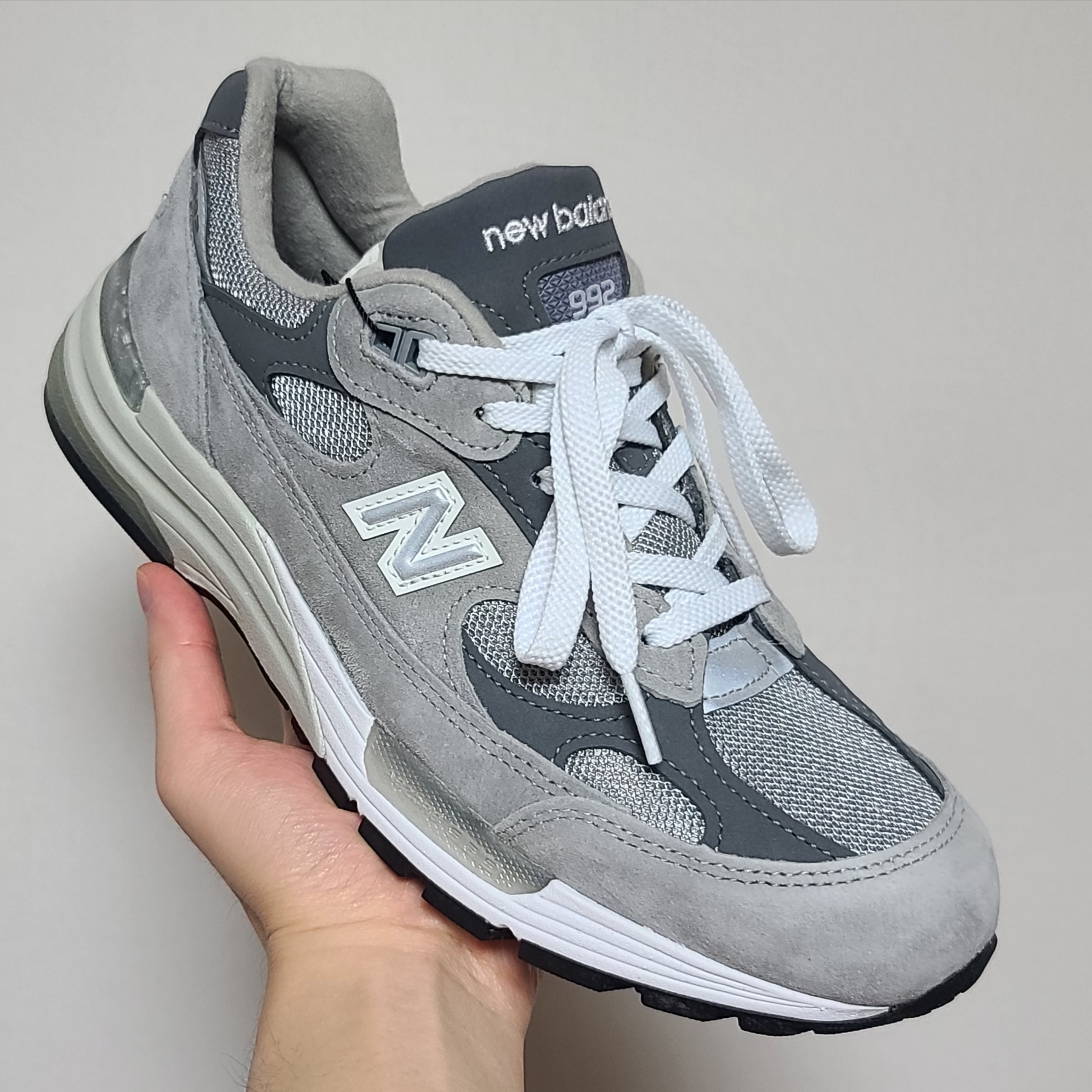 New Balance 992 Made in USA Grey - D Standard 착용 스타일
