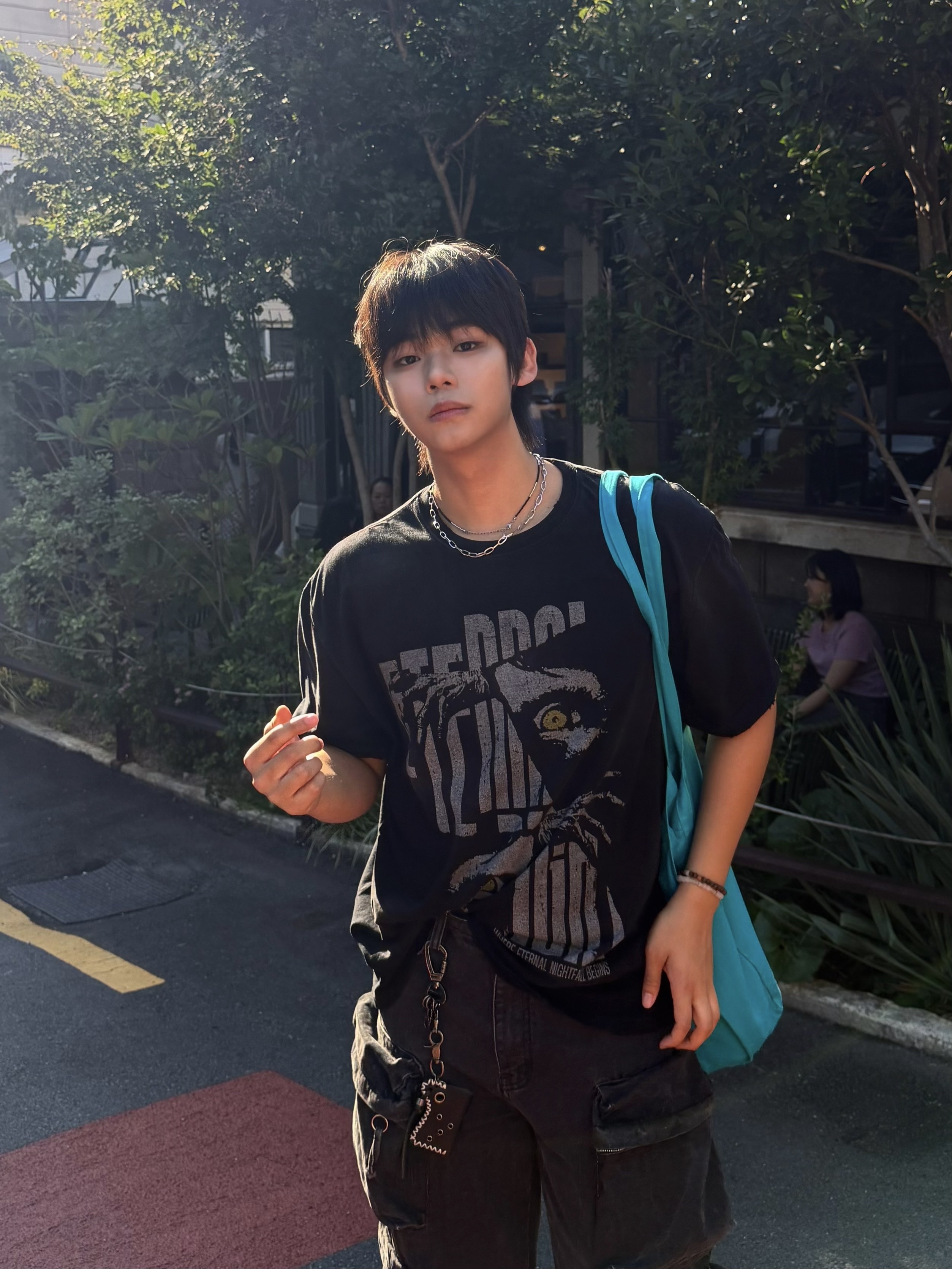 Undermycar POC Eternal Nightfall Vintage Washed T-Shirts Black, Undermycar POC Loose Nerves Vintage Washed T-Shirts Black 착용 스타일 - 2