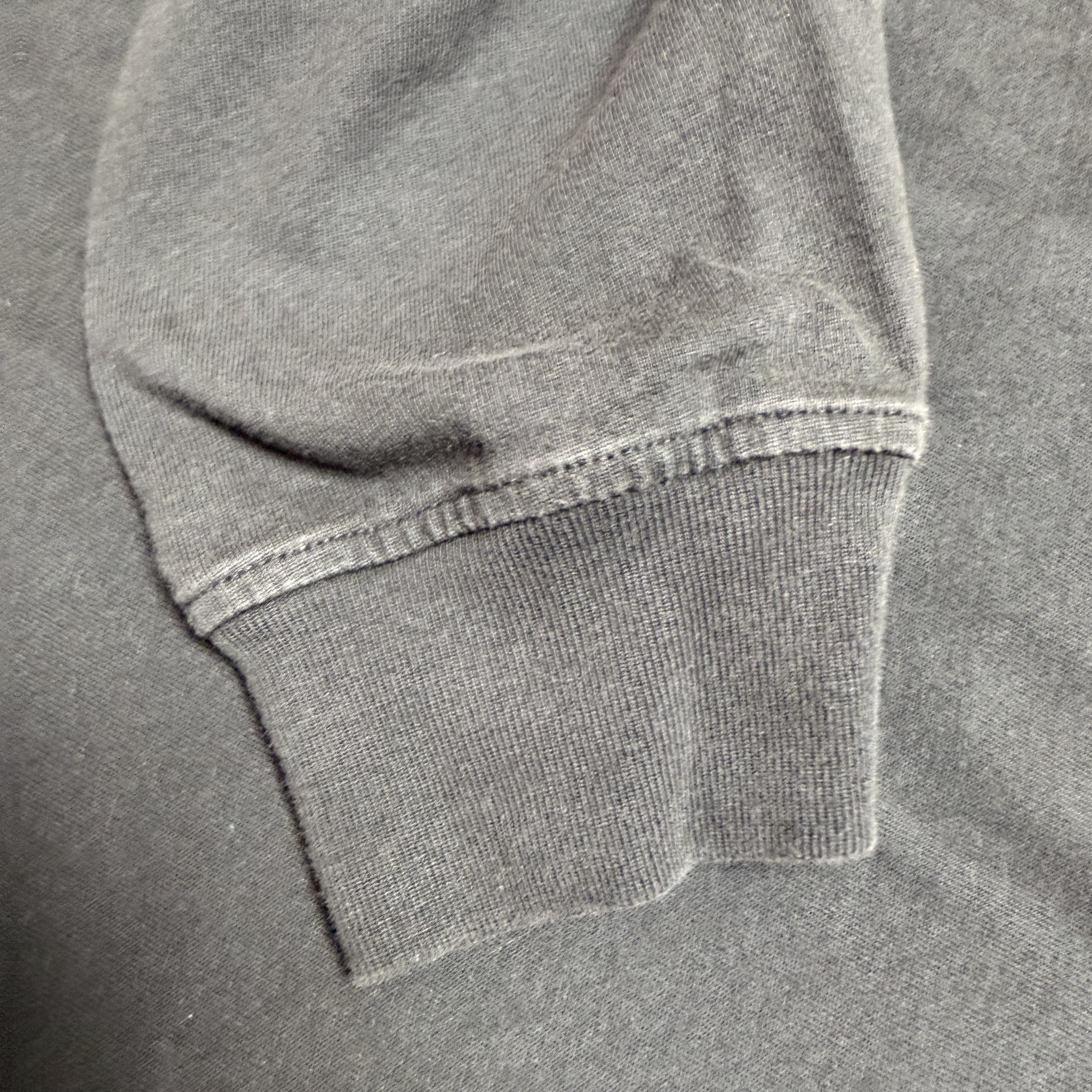 Supreme Small Box L/S T-Shirt Black - 26SS 착용 스타일 - 4