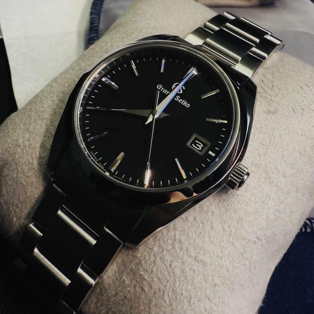 Grand Seiko Heritage Collection SBGX261 37mm Stainless Steel 착용 스타일