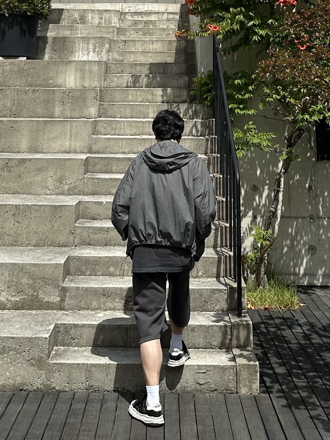 Maison Mihara Yasuhiro Blakey OG Sole Leather Low-top Sneakers Black, Kamien x KOIN SEOUL K Logo Ball Cap Black 착용 스타일 - 8