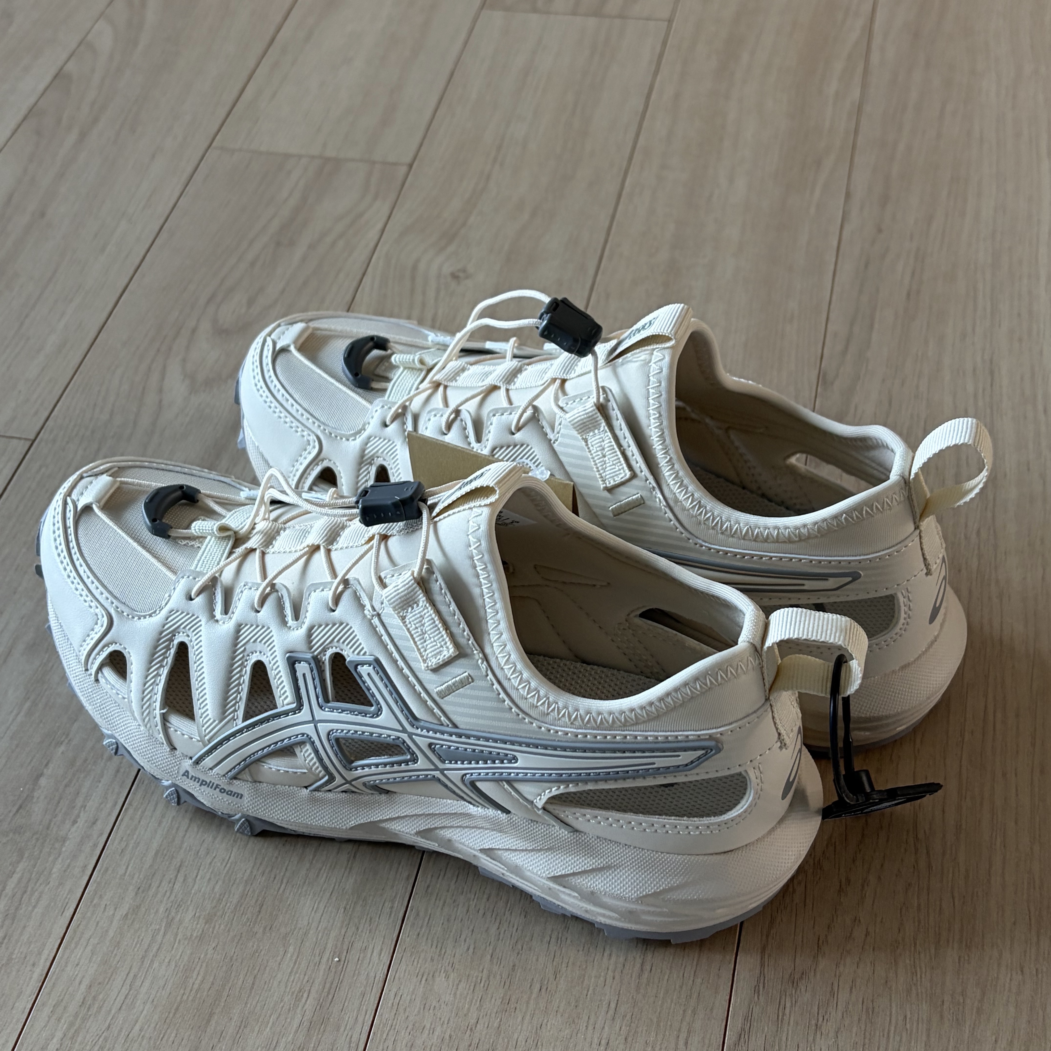 Asics Gel-Sonoma SE Smoke Grey Putty 착용 스타일 - 1