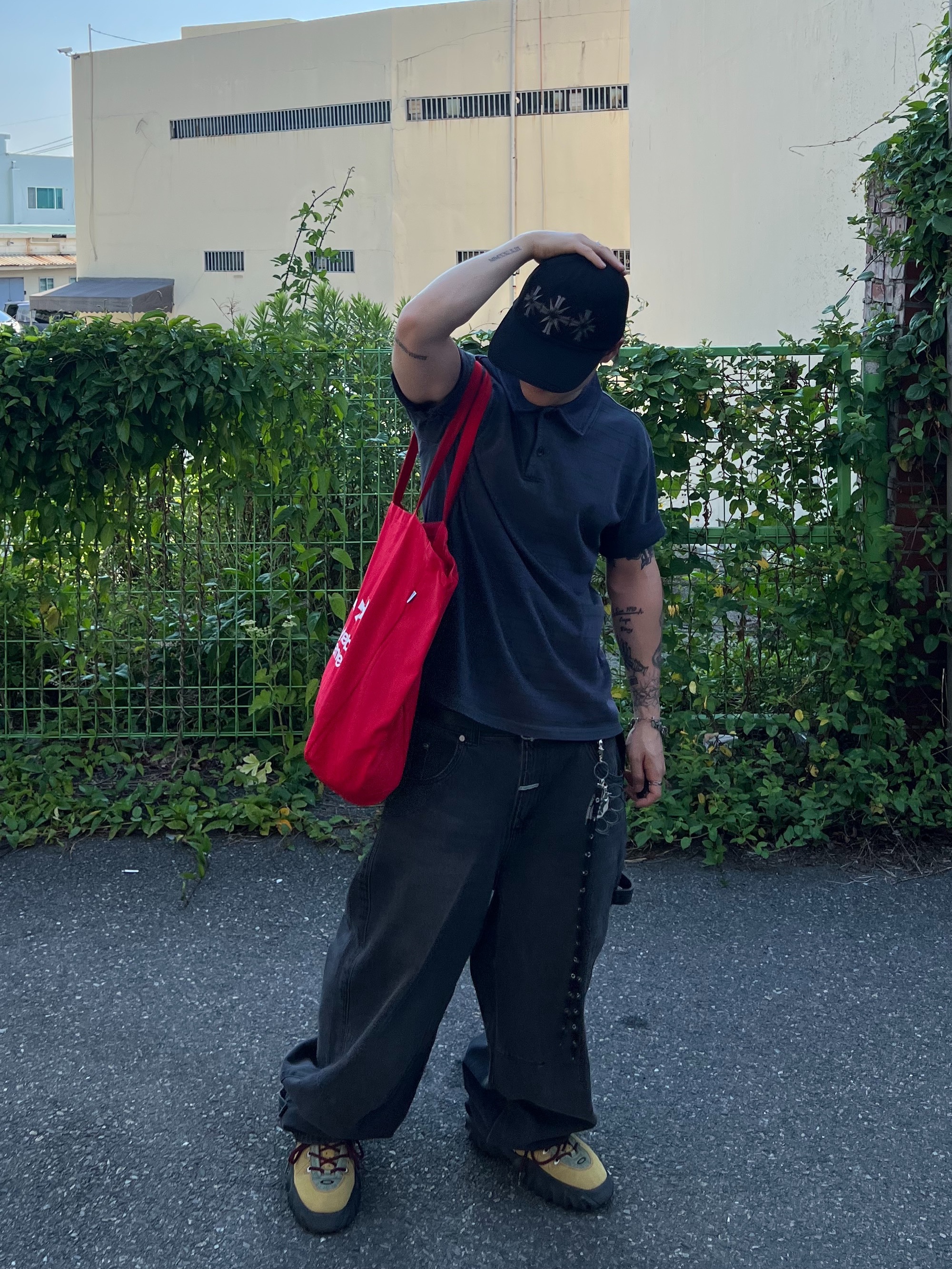 Oakley Factory Team Suede Flesh Edge Boots Yellow, Thevinylhouse Basic Wide Denim Pants Black 착용 스타일 - 7