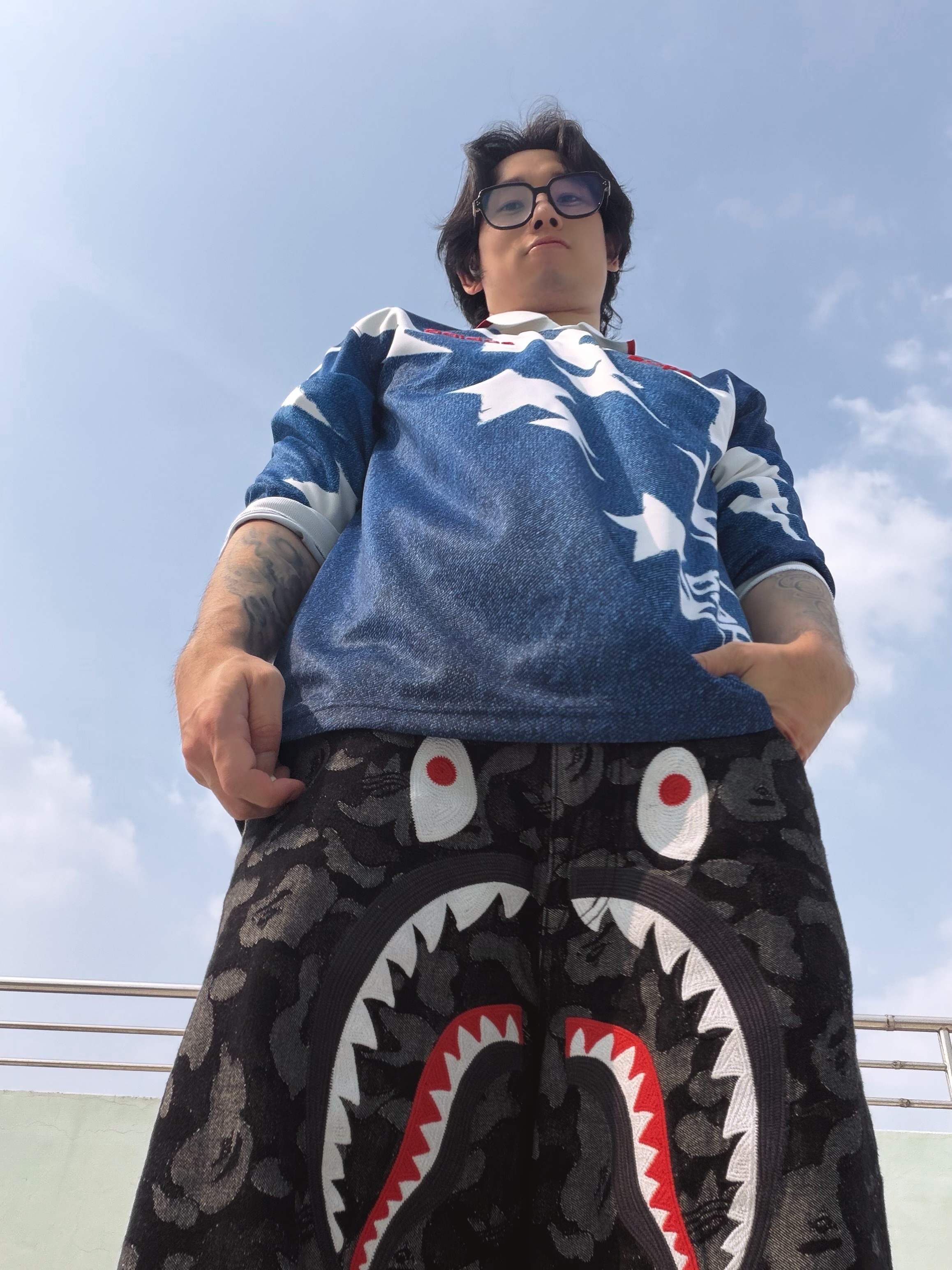 Adidas x BAPE Long Sleeve Standard Jersey Medium Blue Denim - KR Sizing, Adidas x BAPE Shark Denim Shorts Black - KR Sizing 착용 스타일 - 2