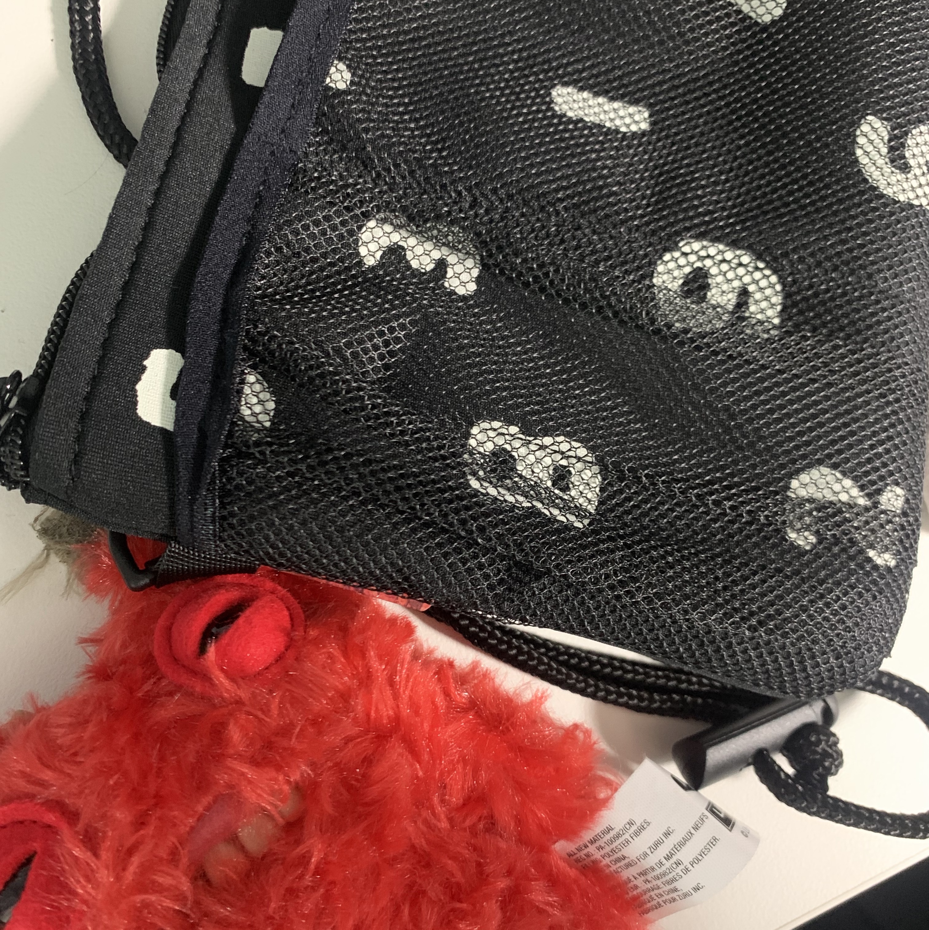 Sou Sou Poketle Mesh Sacoche Black, Fuggler Munch Munch Keyring Red 착용 스타일
