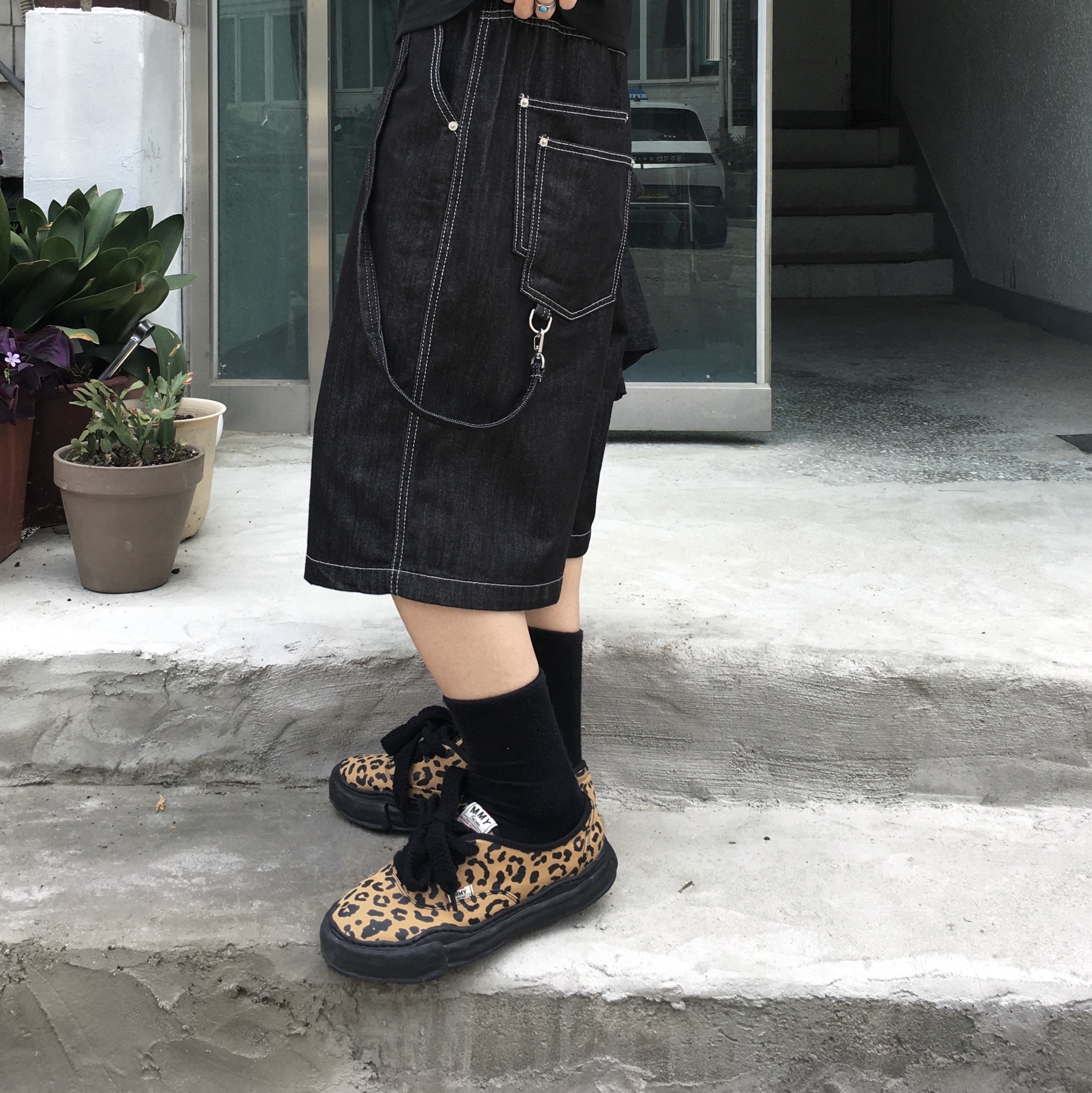 Maison Mihara Yasuhiro Baker OG Sole Leopard Canvas Low-top Sneakers Brown 착용 스타일 - 2