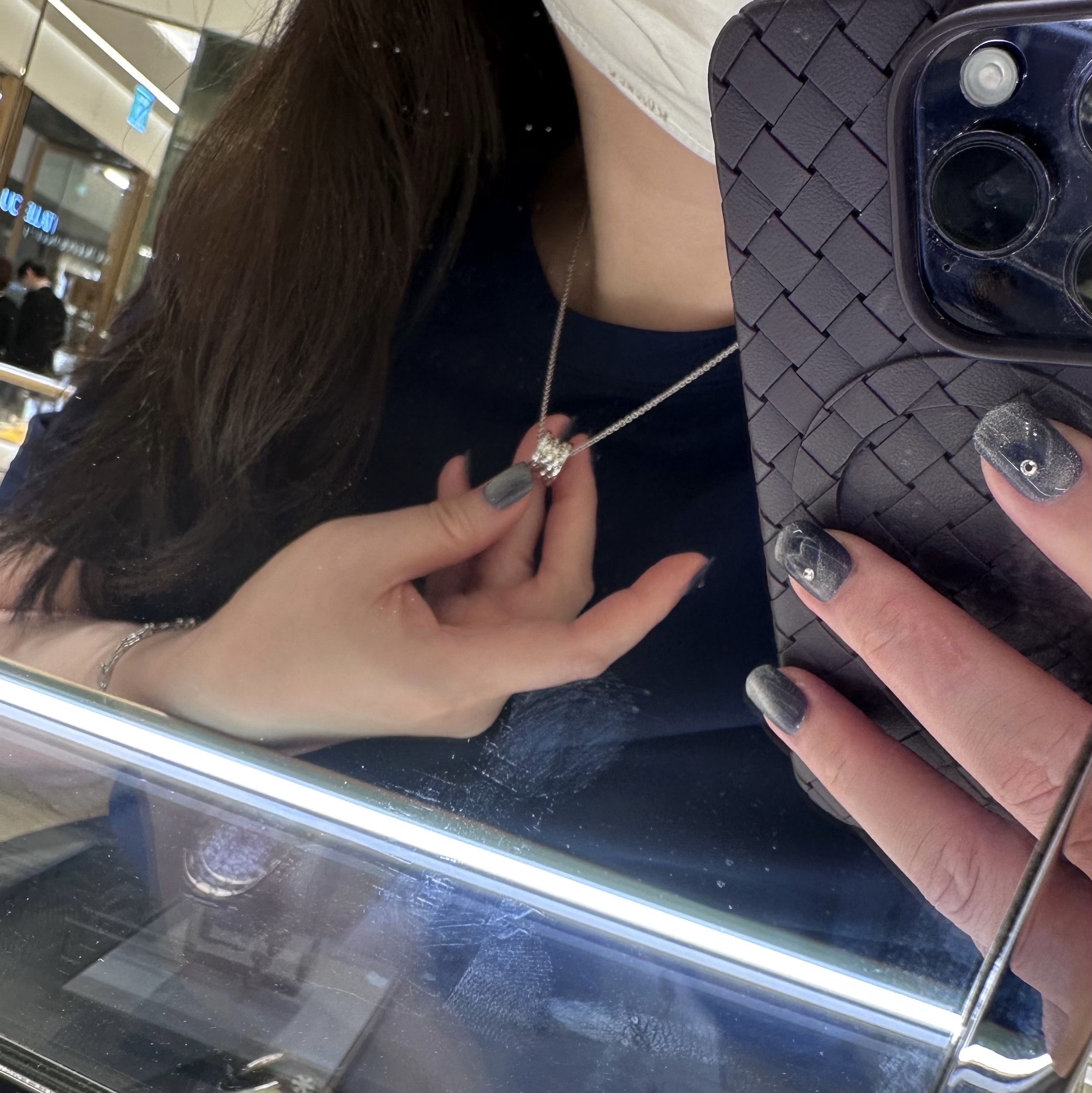 Bulgari Save The Children Necklace Sterling Silver, Tiffany & Co. Tiffany Hardwear Micro Link Bracelet Silver 착용 스타일