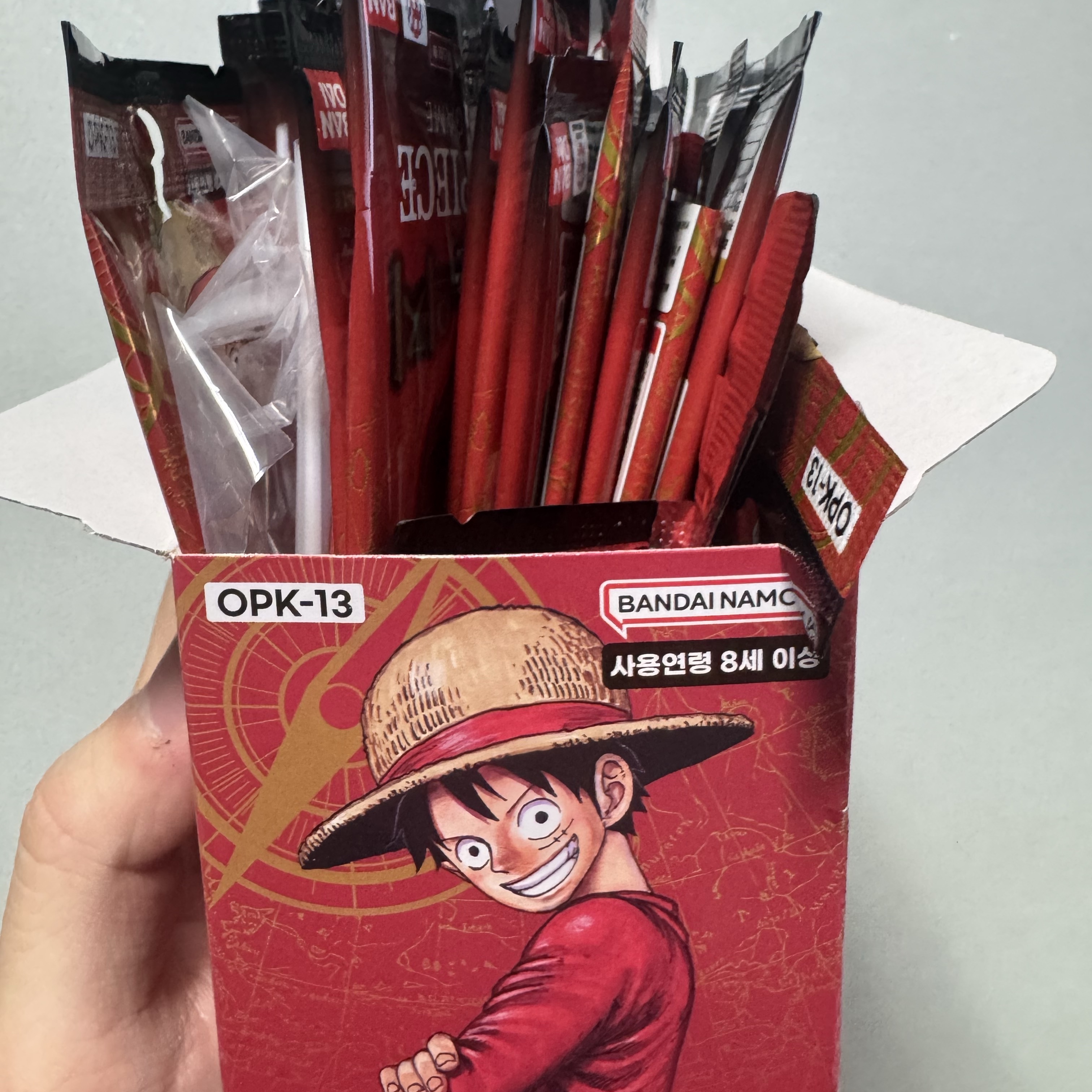 One Piece TCG OP-13 Booster Pack Carrying on His Will Box (Pack of 24/Korean Ver.) 착용 스타일 - 2