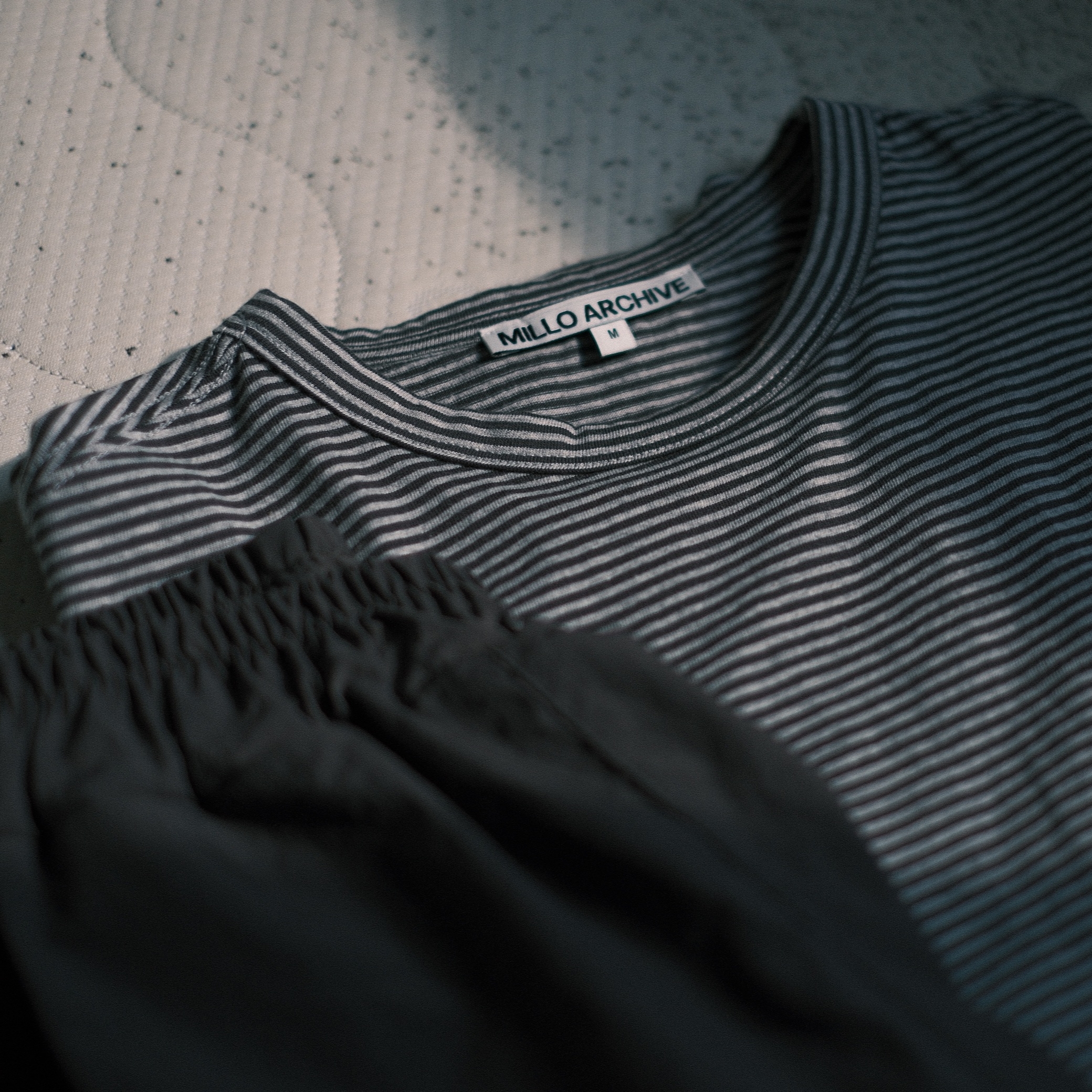 Millo Archive Mods Stripe T-Shirt Melange Gray, TEVA Men Hurricane Flip CSD 착용 스타일 - 2
