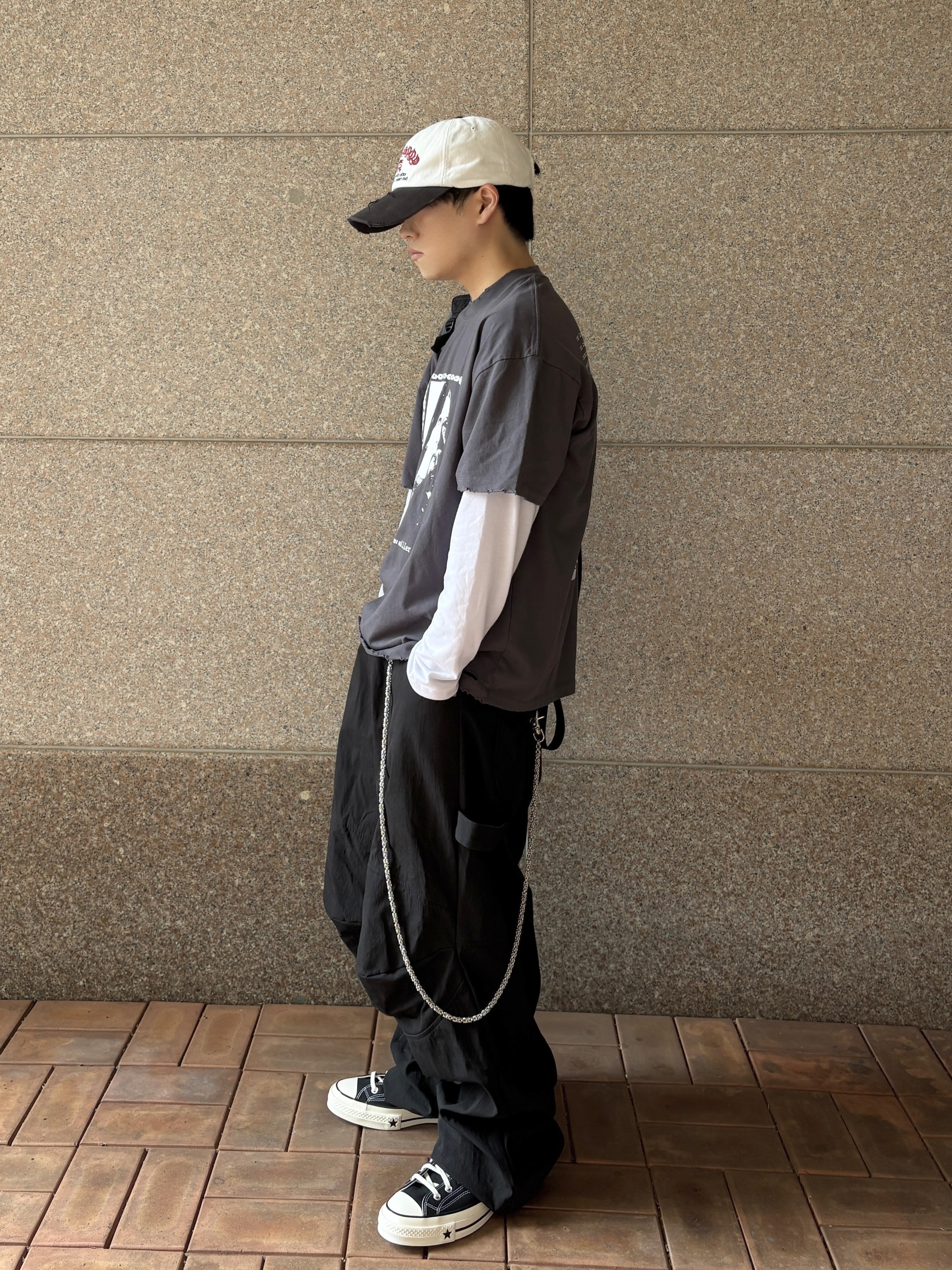 ETCE Boy Hood Destroyed Cap White, MJD X TRSC 3D Knee Nylon Pants Black 착용 스타일 - 2