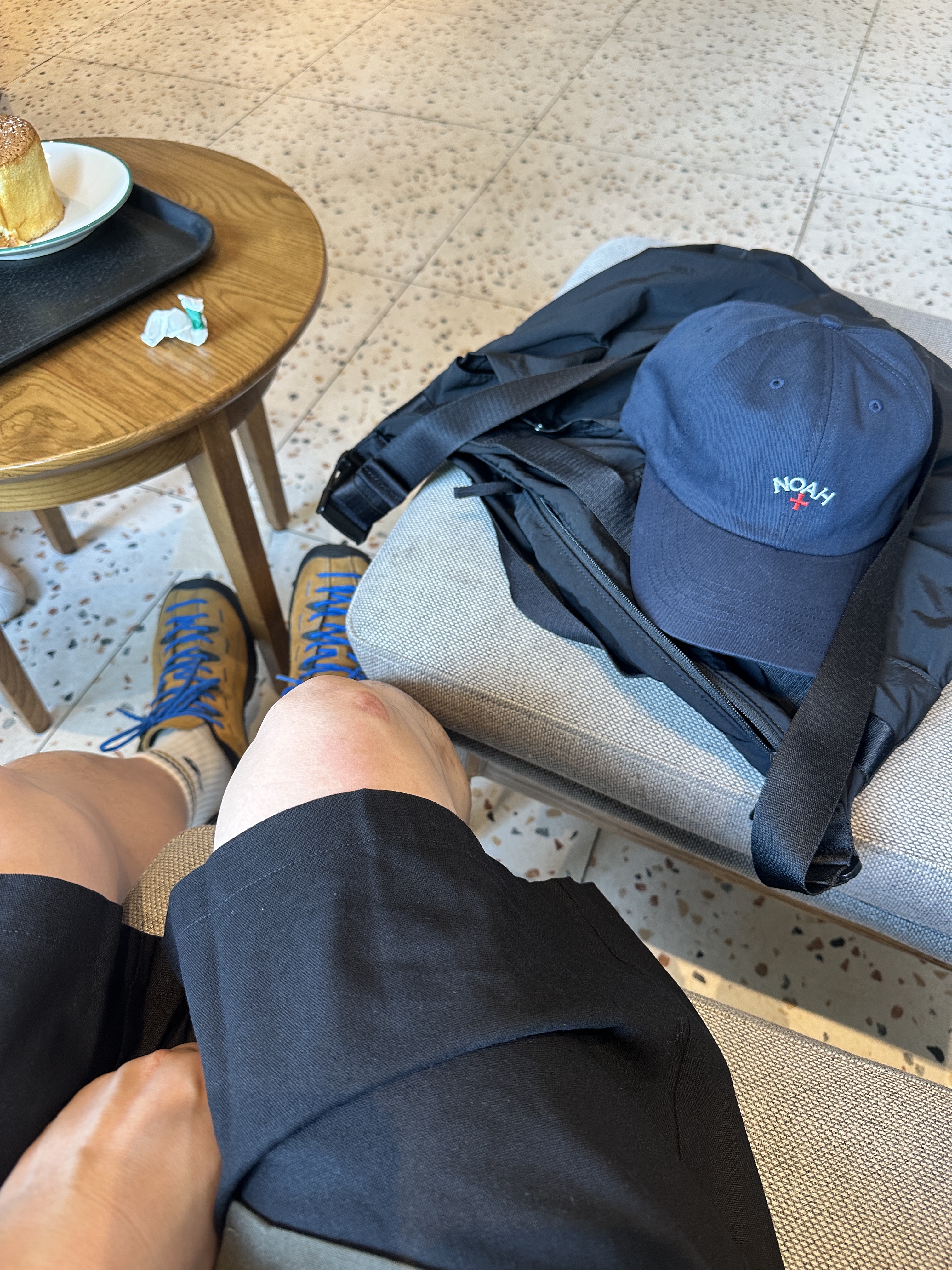 KEEN Men Jasper Cathay Spice/Orion Blue, Uniqlo U Packable Shoulder Bag Black 착용 스타일