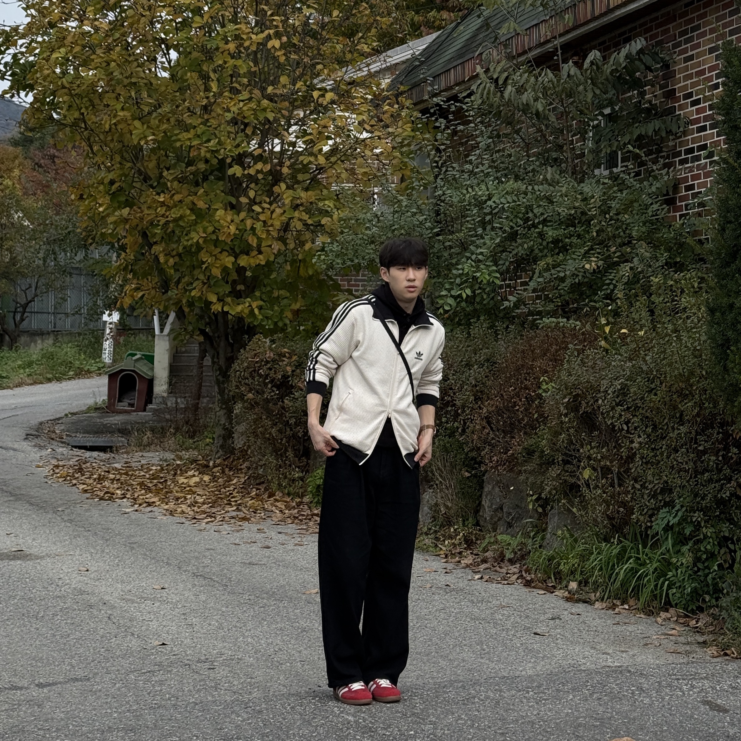 Adidas Waffle Beckenbauer Track Top Wonder White - KR Sizing 착용 스타일 - 1