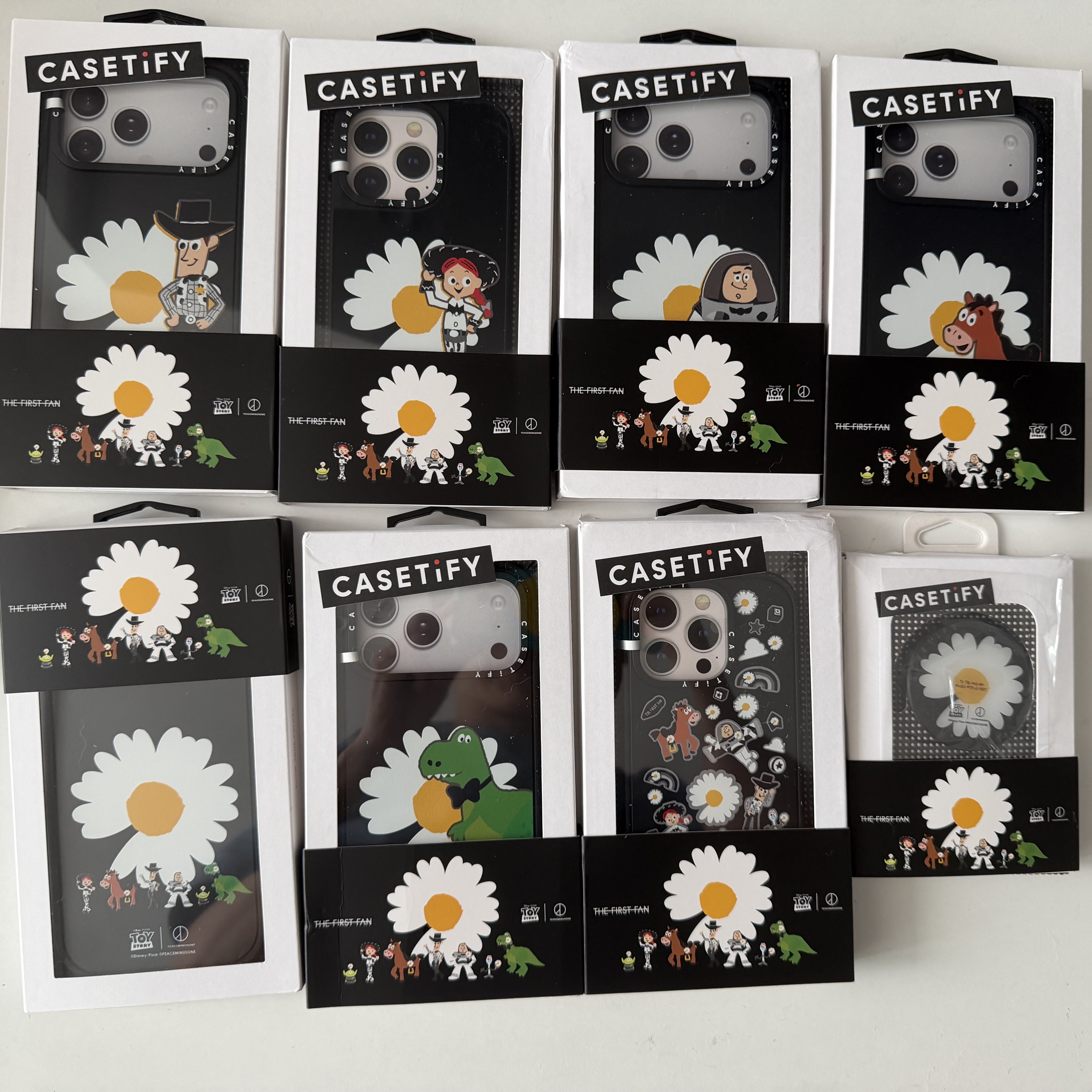 Casetify x Peaceminusone x Toy Story The First Fan Symbol Magsafe Glaze Case, Casetify x Peaceminusone x Toy Story The First Fan Symbol Magsafe Impact Woody Case 착용 스타일