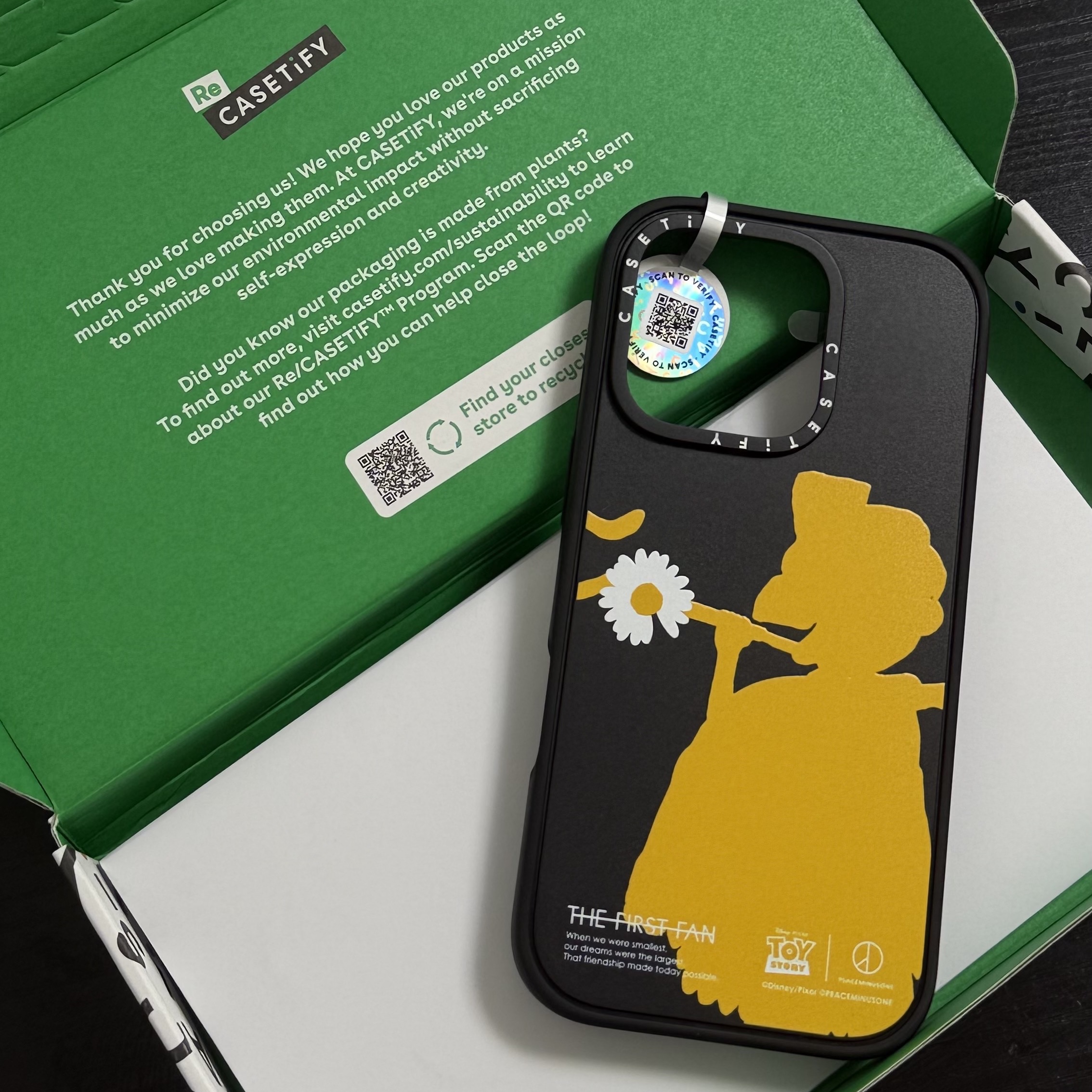 Casetify x Peaceminusone x Toy Story The Friendship Magnetic Mirror Bo Peep Case 착용 스타일