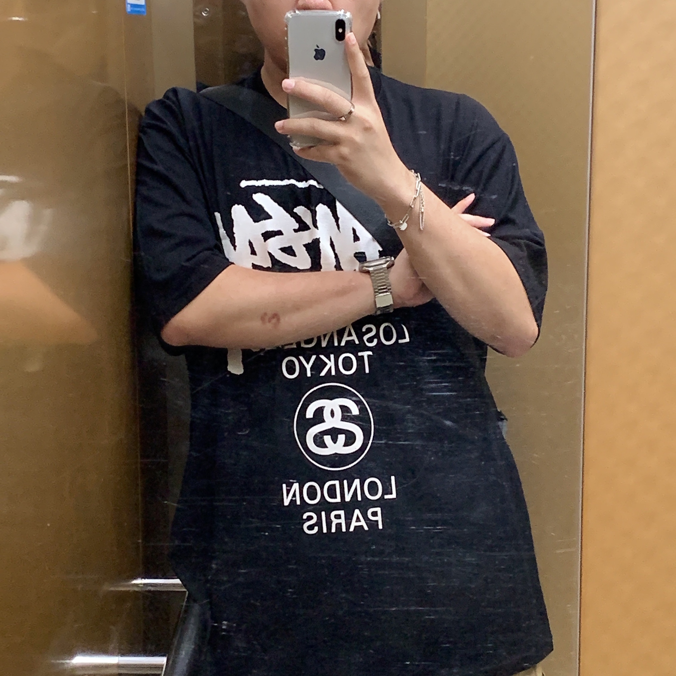 Stussy World Tour T-Shirt Black 착용 스타일