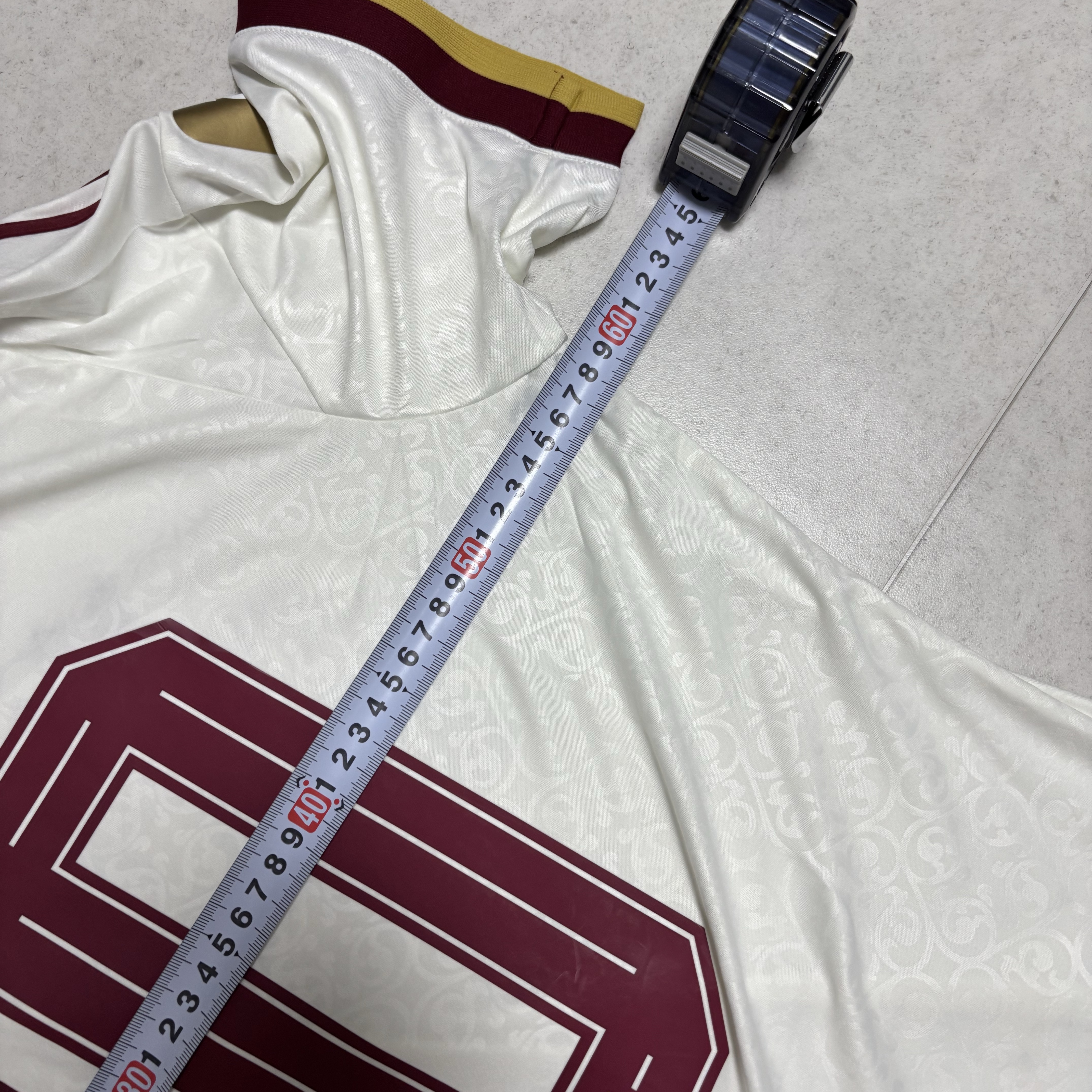 Adidas Spain 2026 Away Jersey Off White - KR Sizing (Non Marking Ver.) 착용 스타일 - 4