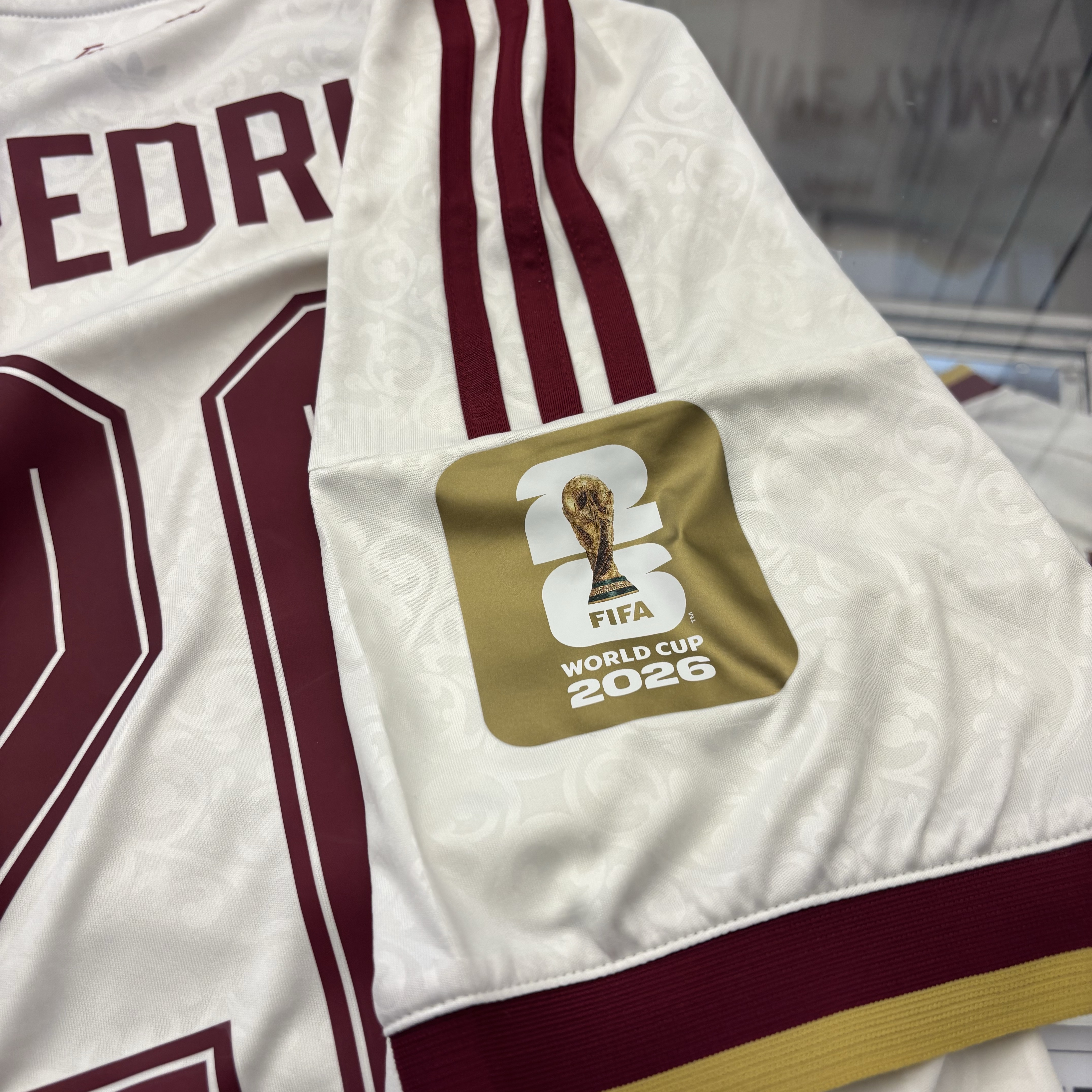 Adidas Spain 2026 Away Jersey Off White - KR Sizing (Non Marking Ver.) 착용 스타일 - 3