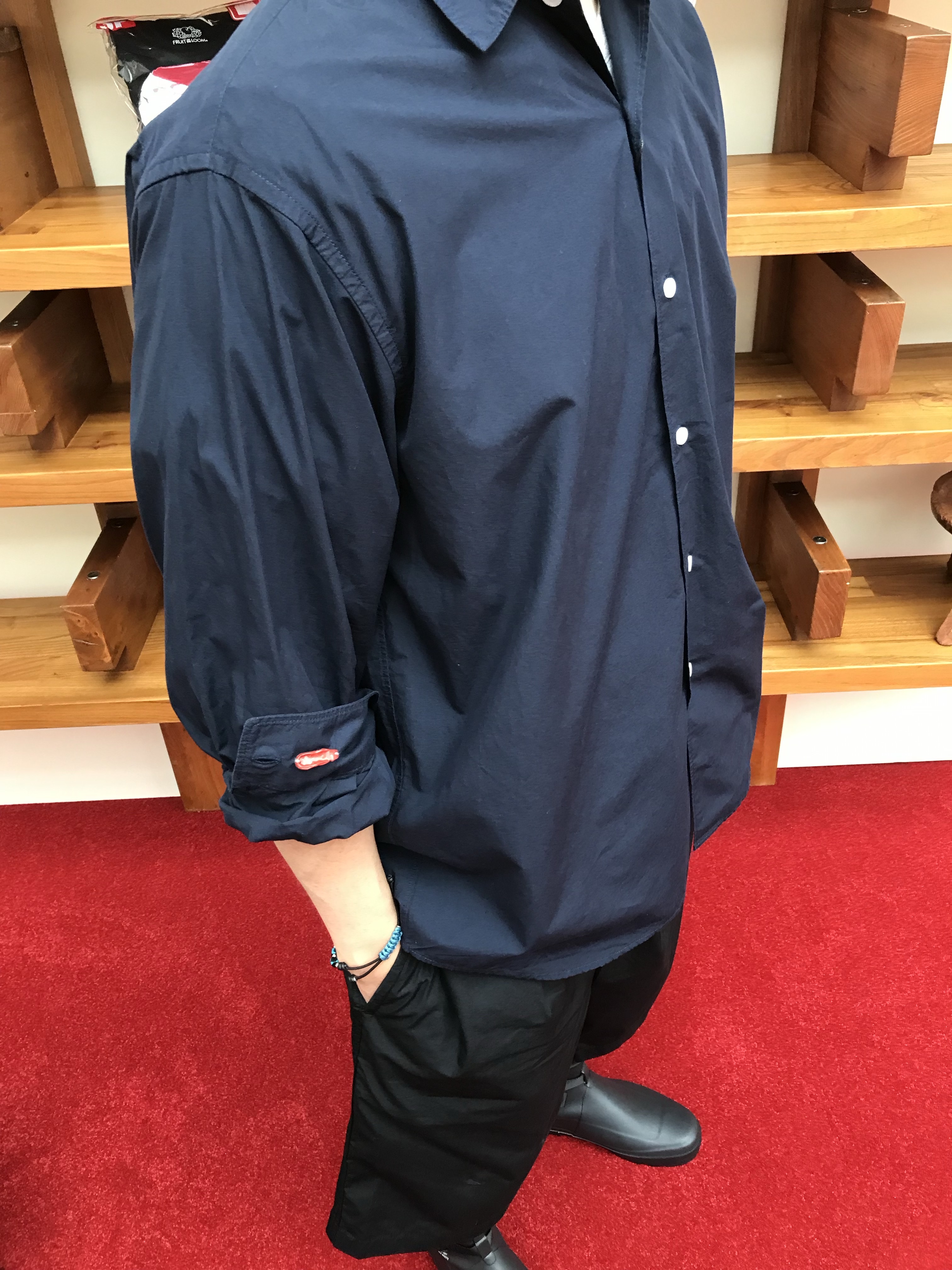AKRYL Typewriter Shirt Navy - 26FW, AKRYL Jersey Tee White - 26FW 착용 스타일 - 5