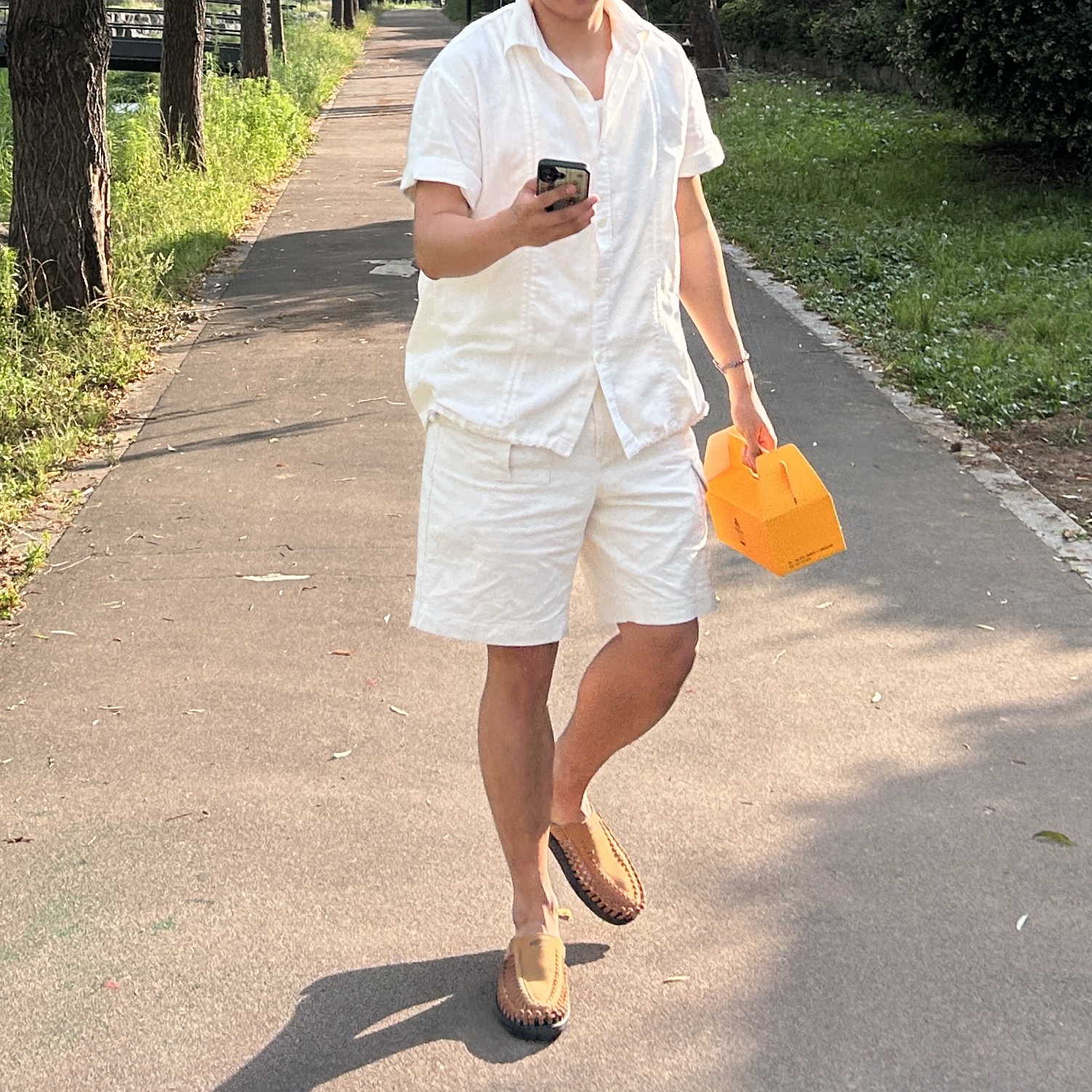 Gramicci Gadget Pant Sand Pigment, Casio LTP-V007L-7B1 착용 스타일 - 3