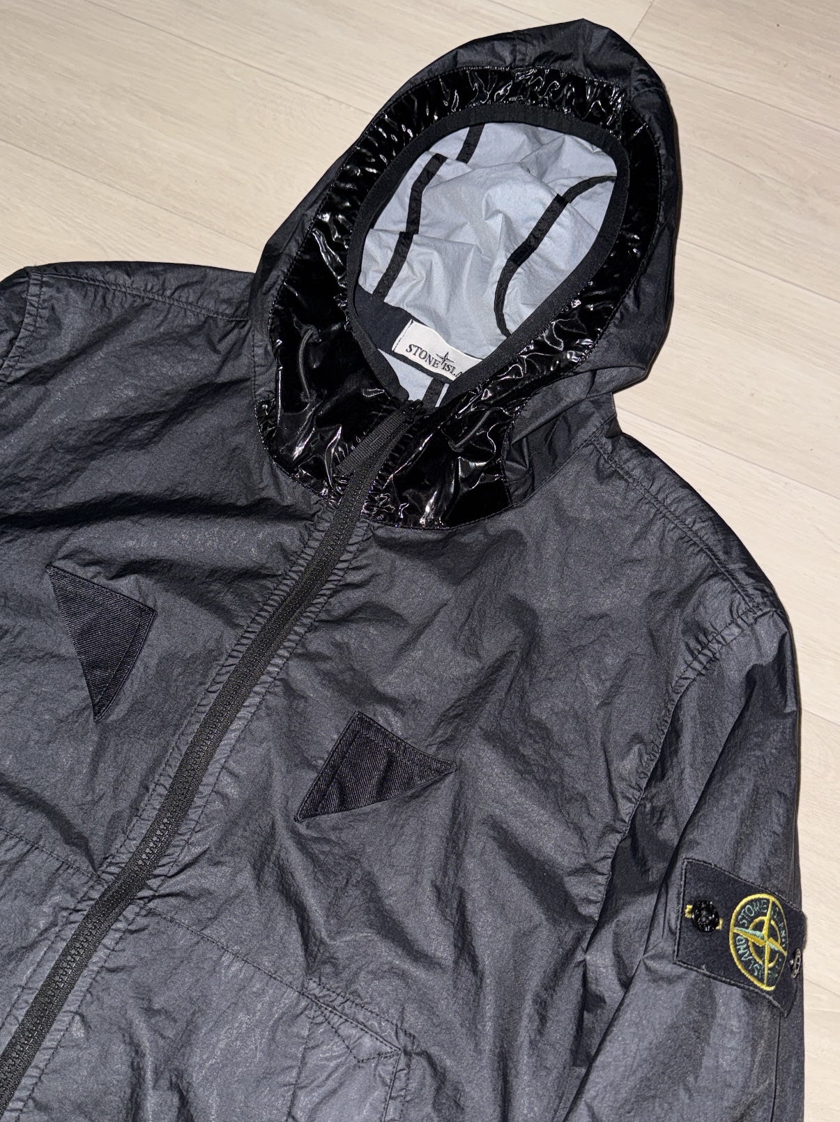 Stone Island 40723 Membrana 3L TC Hooded Jacket Black - 23SS 착용 스타일 - 2