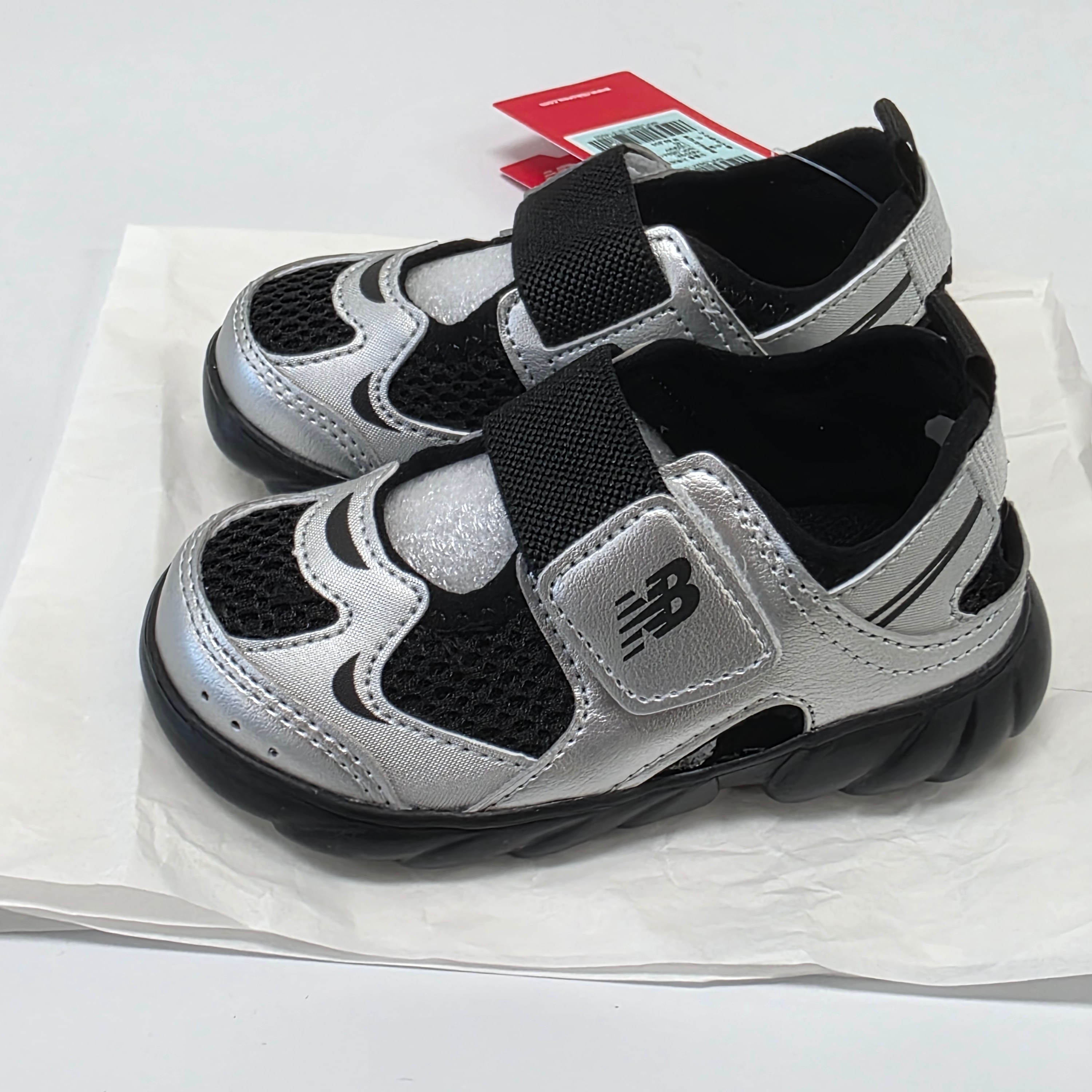 (TD) New Balance Freedle 920 Sandal Gray 착용 스타일