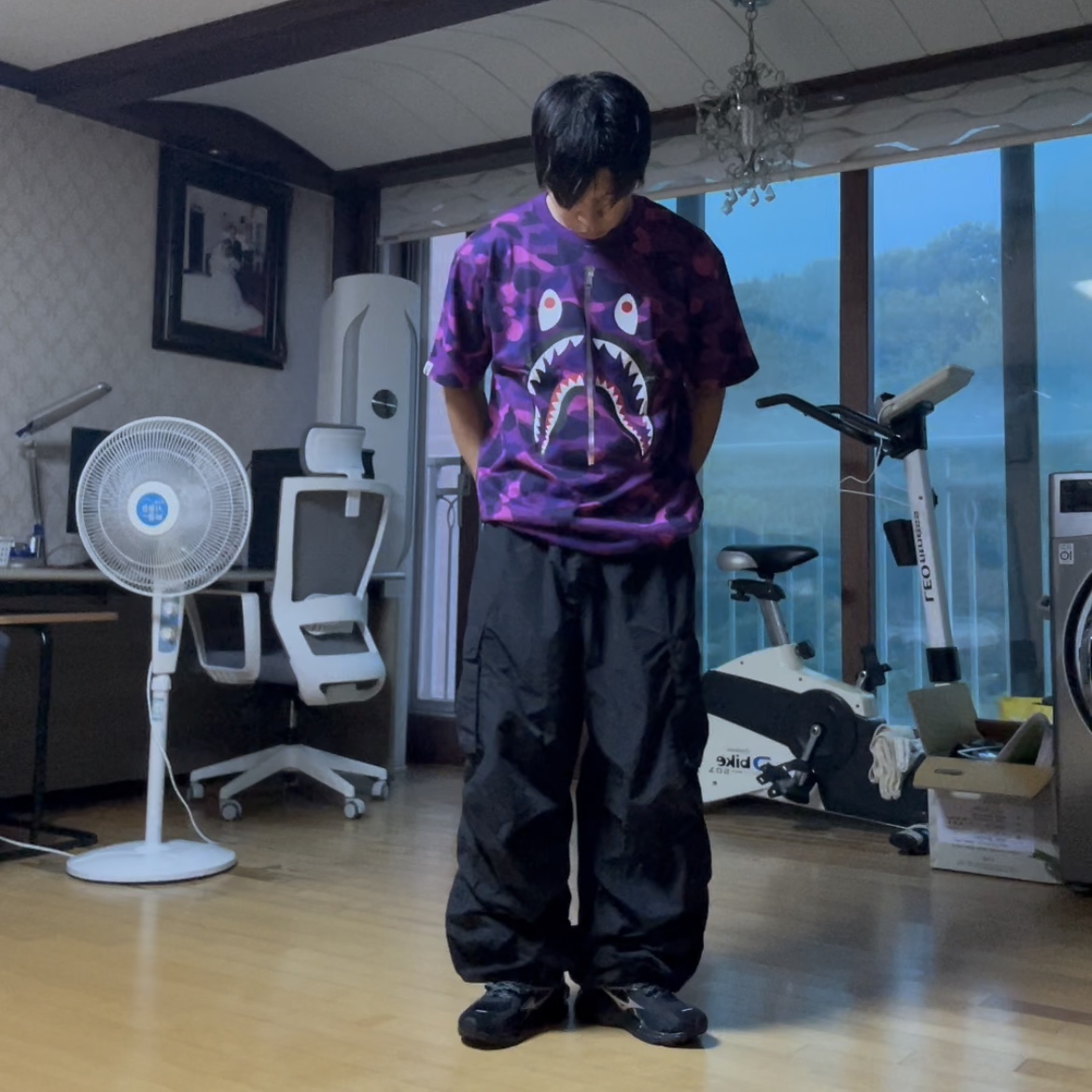 Mizuno Speed 10S Black White, BAPE Color Camo Shark T-Shirt Purple 착용 스타일